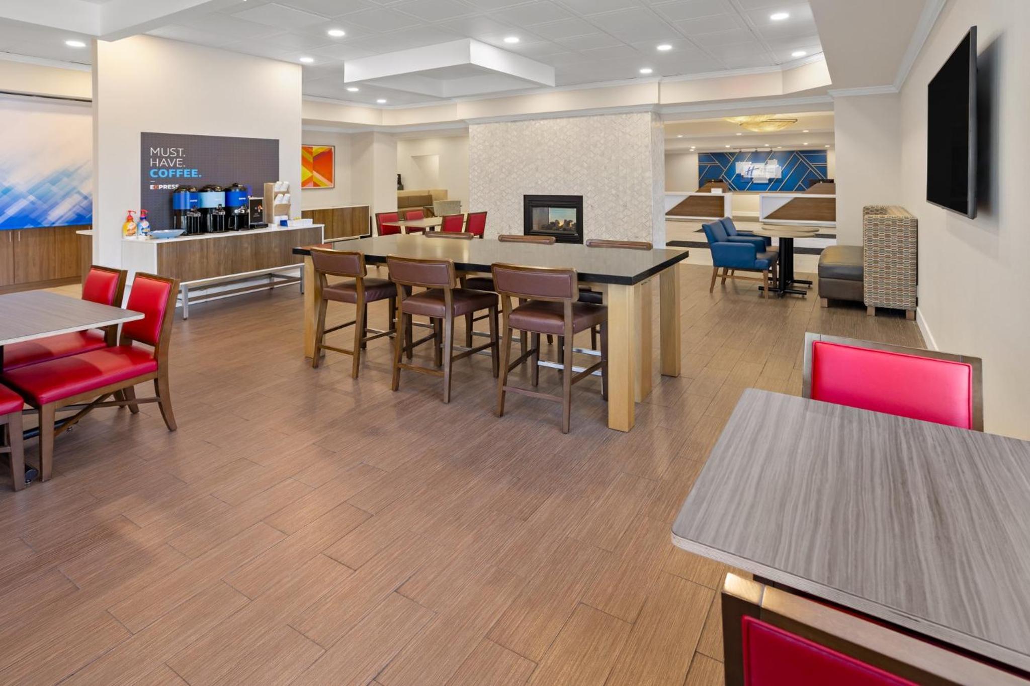 Holiday Inn Express Stony Brook-Long Island, an IHG Hotel - Property Image 38