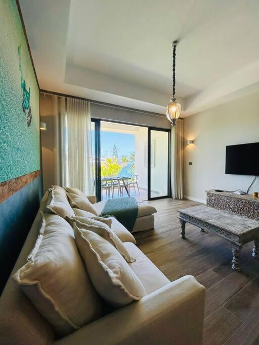 Summer beachfront apartment view 4