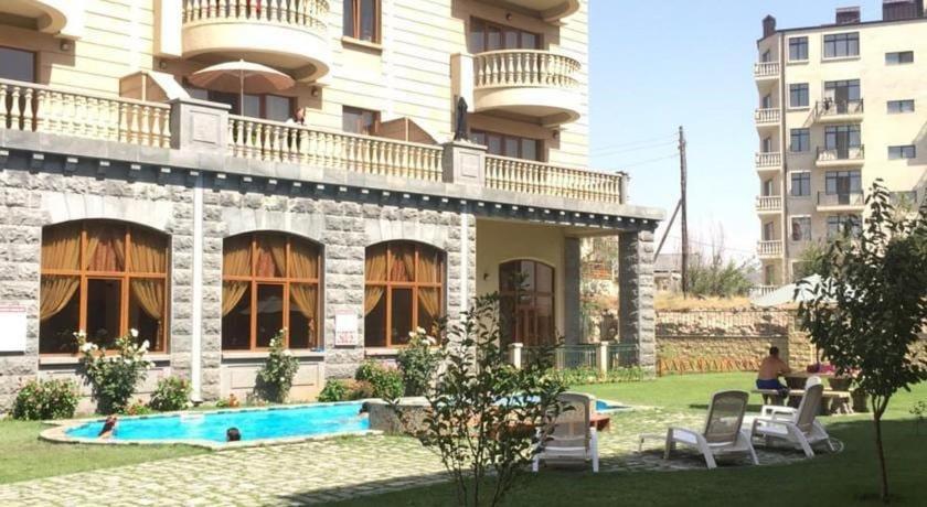 Modern Apartment in the heart of Yerevan, Beverly Hills
