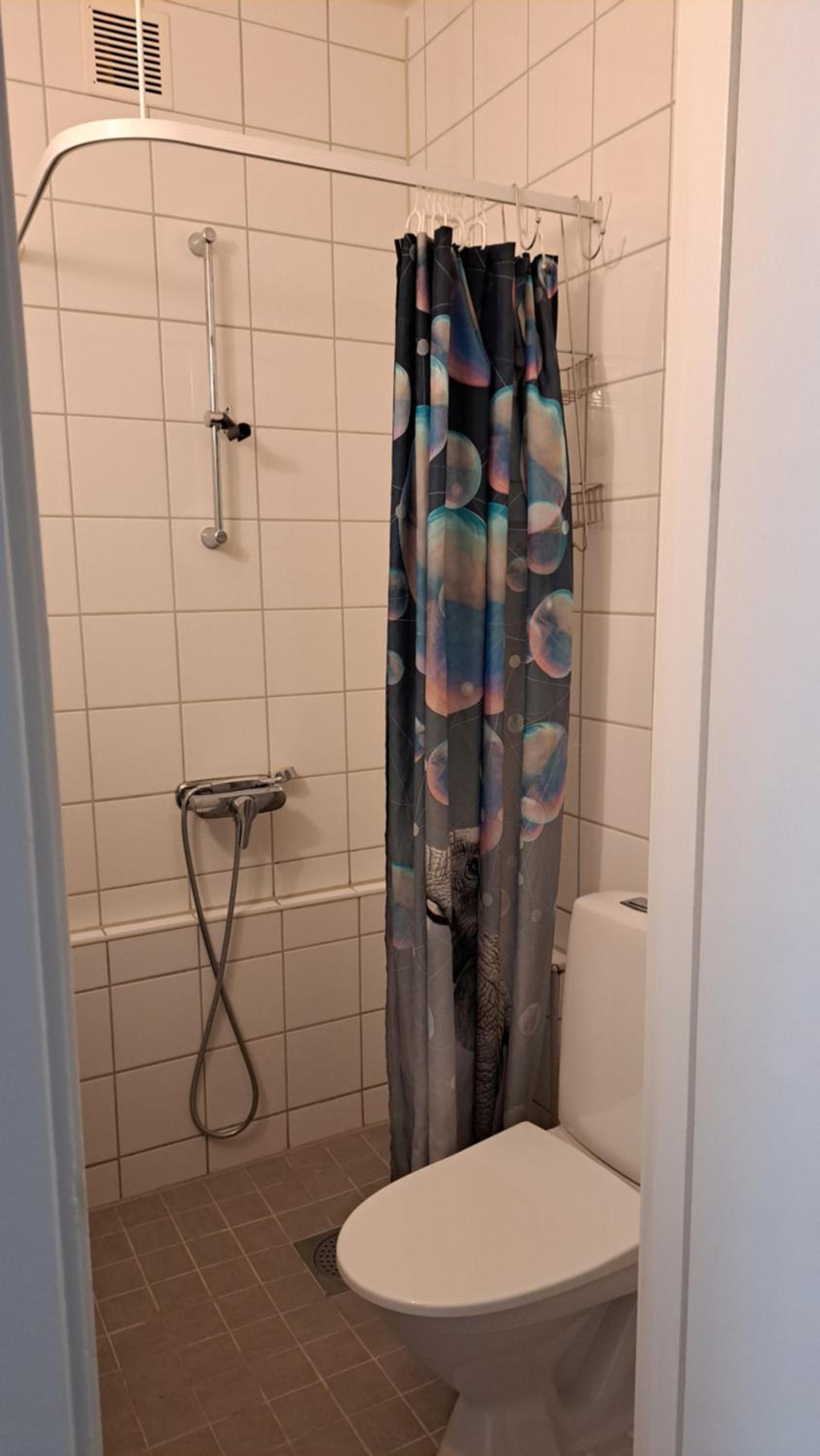Room in apartment view 4