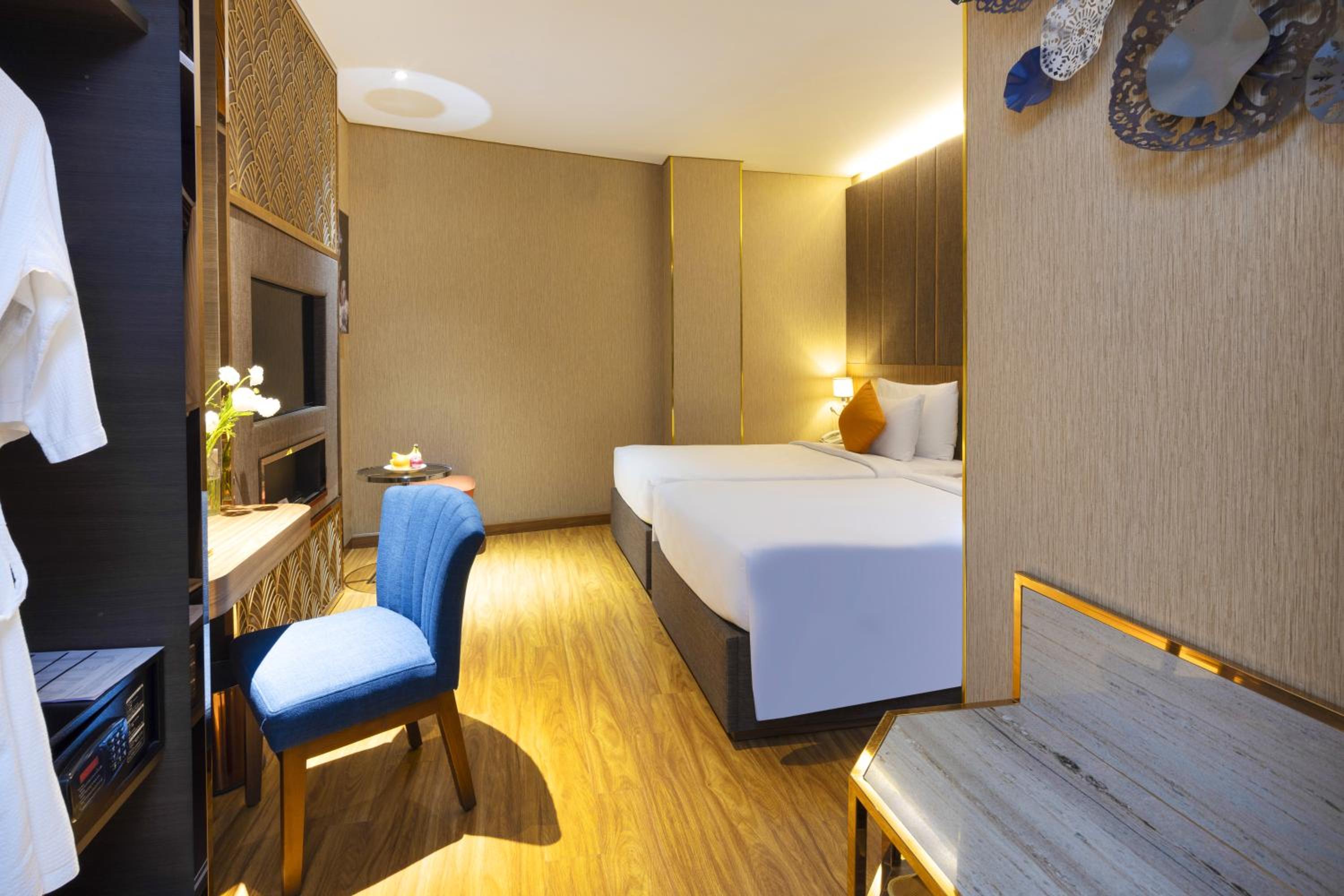 Winsuites Sai Gon Hotel 49