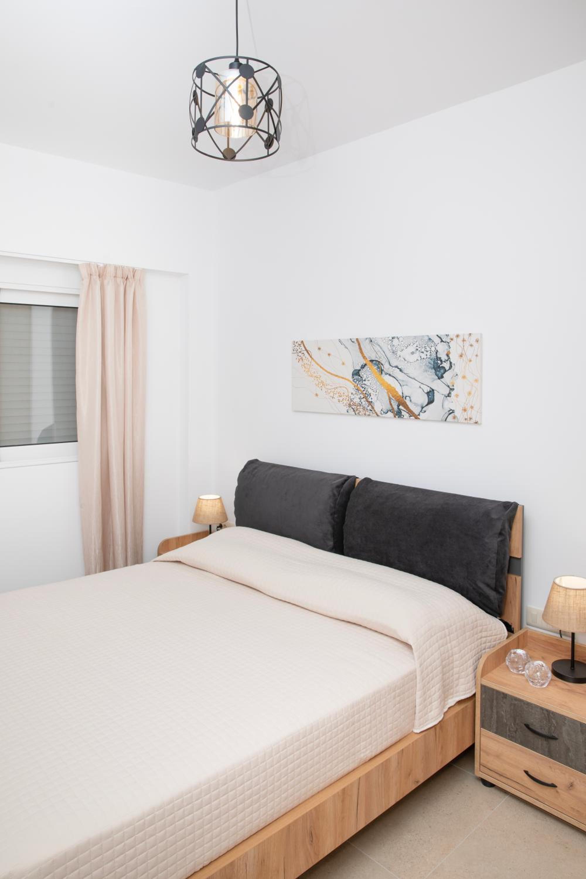 Etheria Comfort House