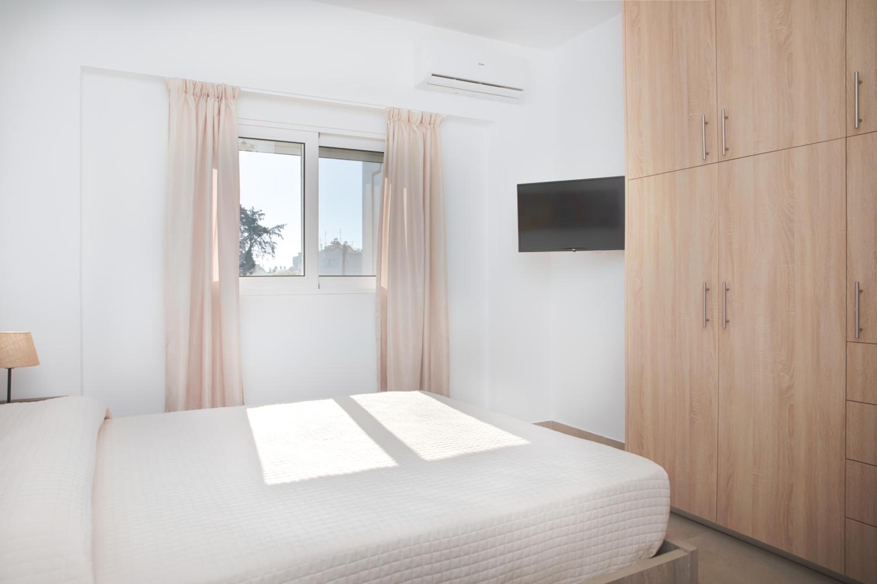 Etheria Comfort House
