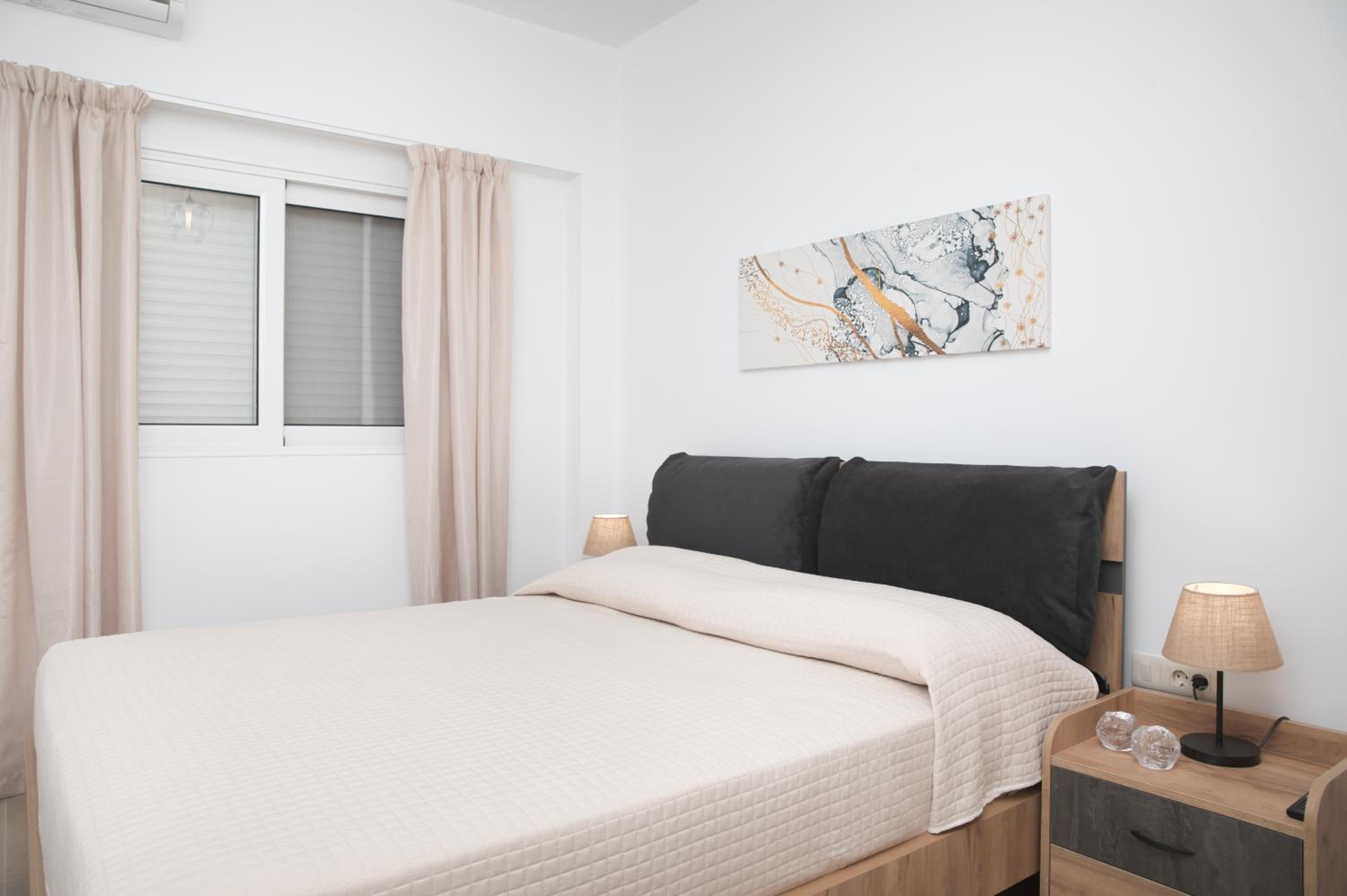 Etheria Comfort House