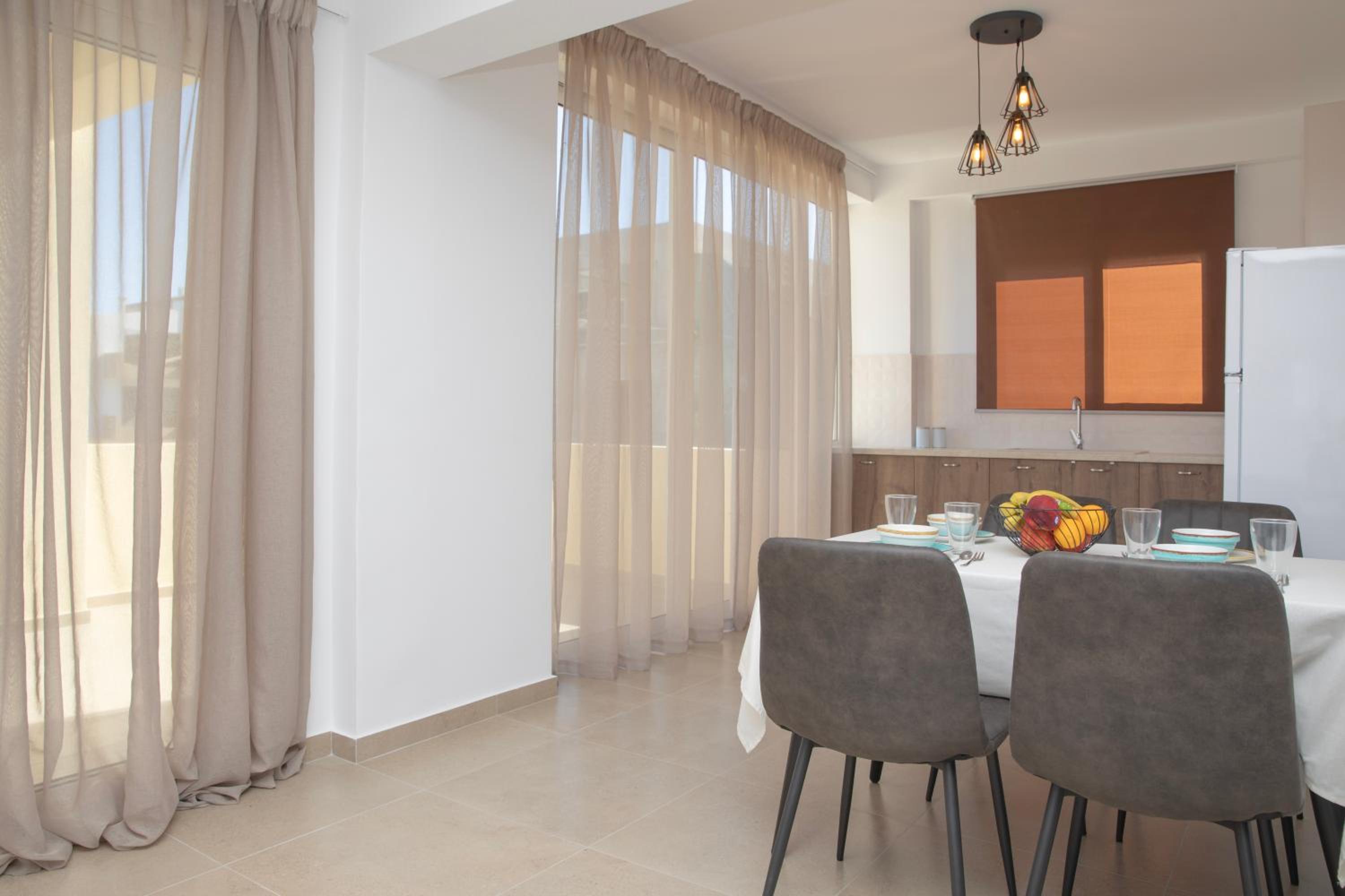 Etheria Comfort House