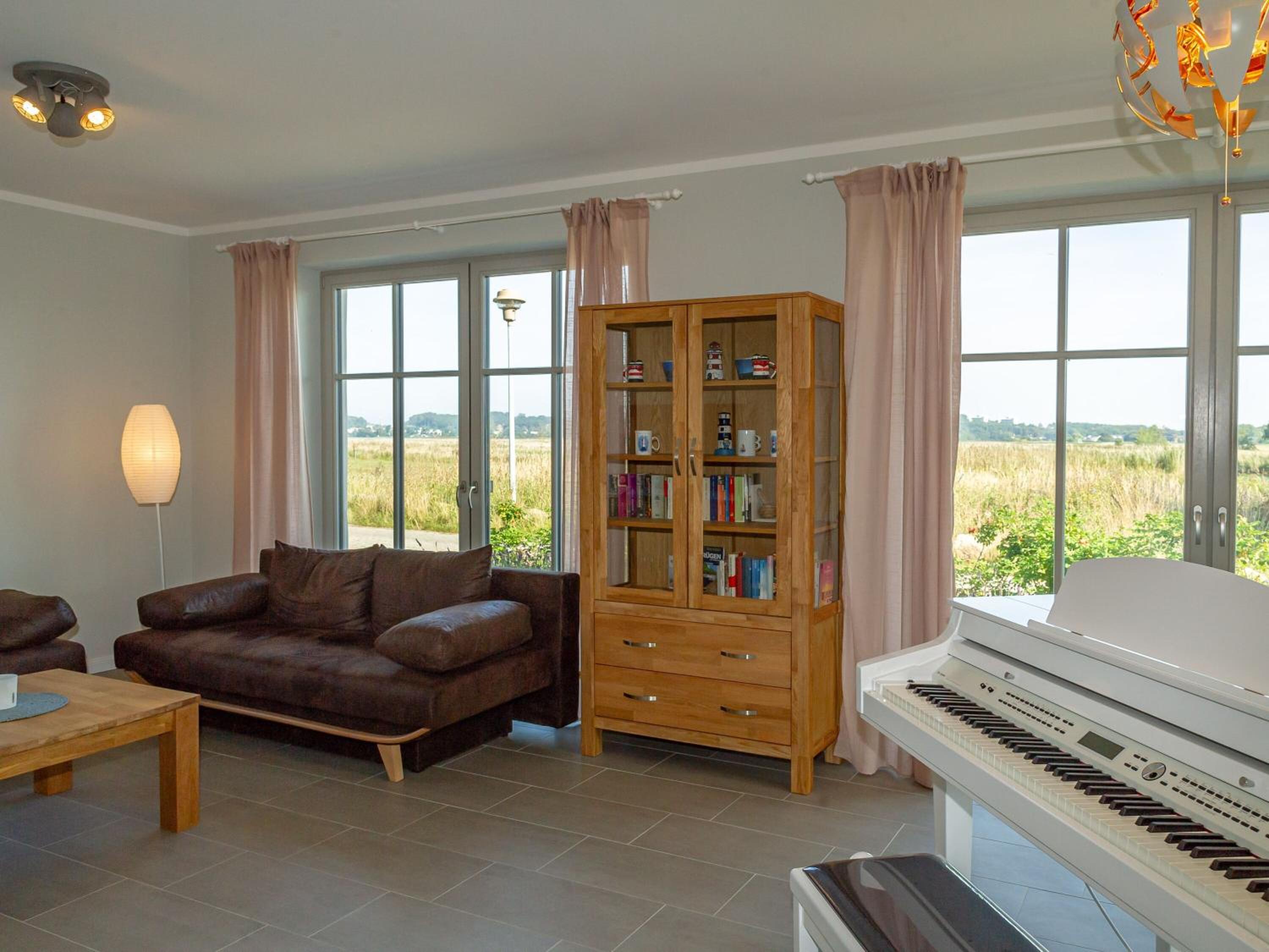 Landhaus Max in Moritzdorf - Luxus unter Reet mit Seeblick, Kamin, Sauna