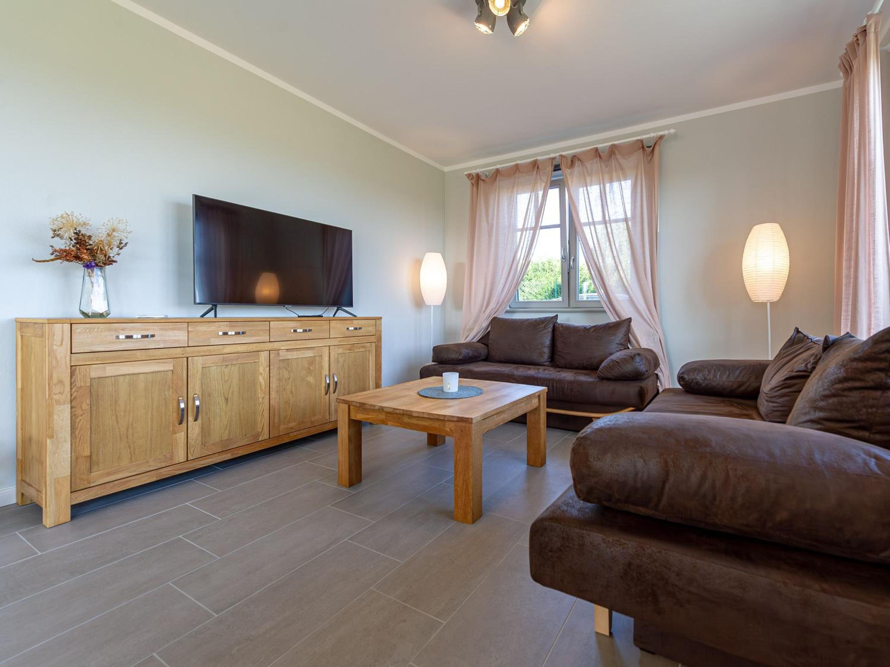 Landhaus Max in Moritzdorf - Luxus unter Reet mit Seeblick, Kamin, Sauna
