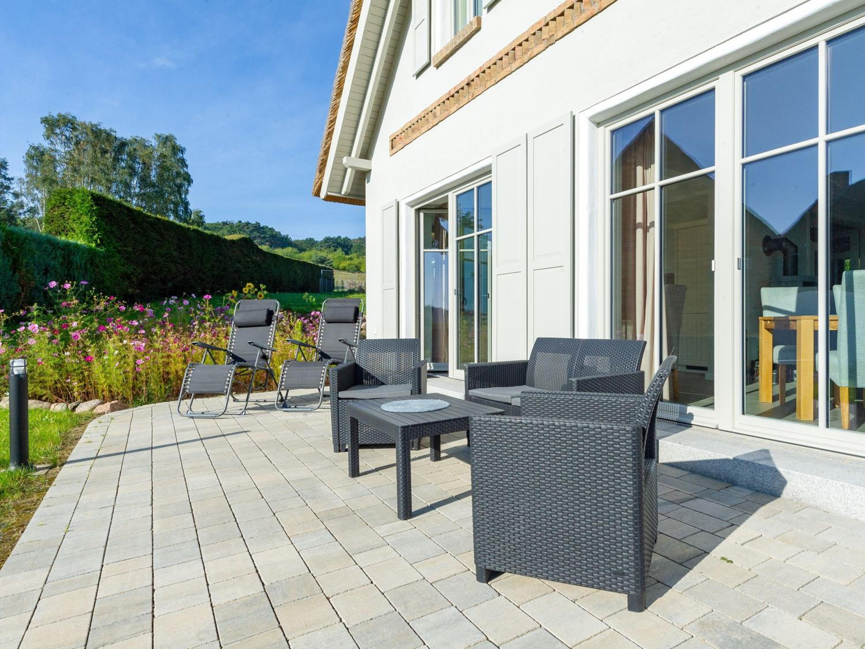 Landhaus Max in Moritzdorf - Luxus unter Reet mit Seeblick, Kamin, Sauna
