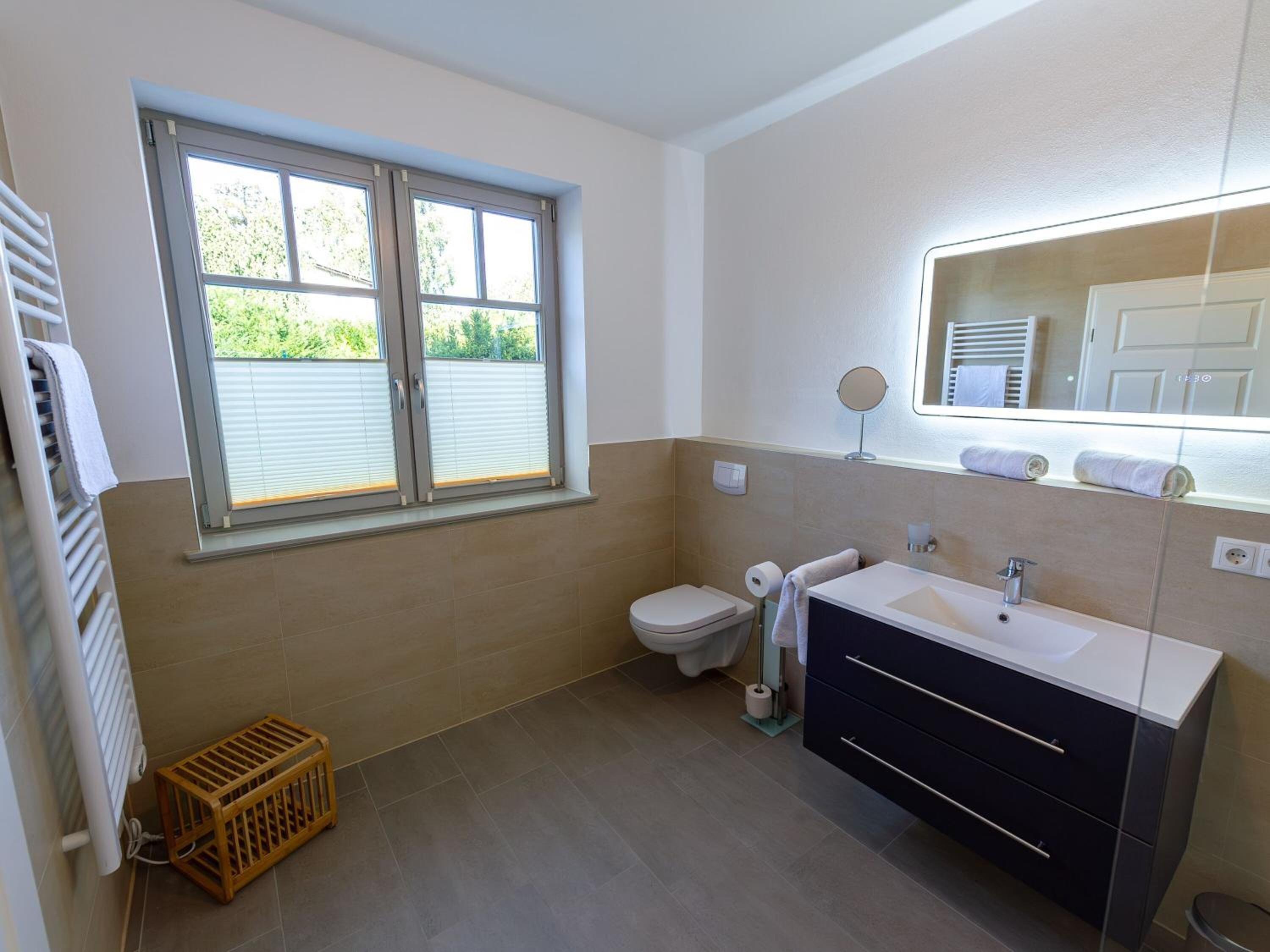 Landhaus Max in Moritzdorf - Luxus unter Reet mit Seeblick, Kamin, Sauna