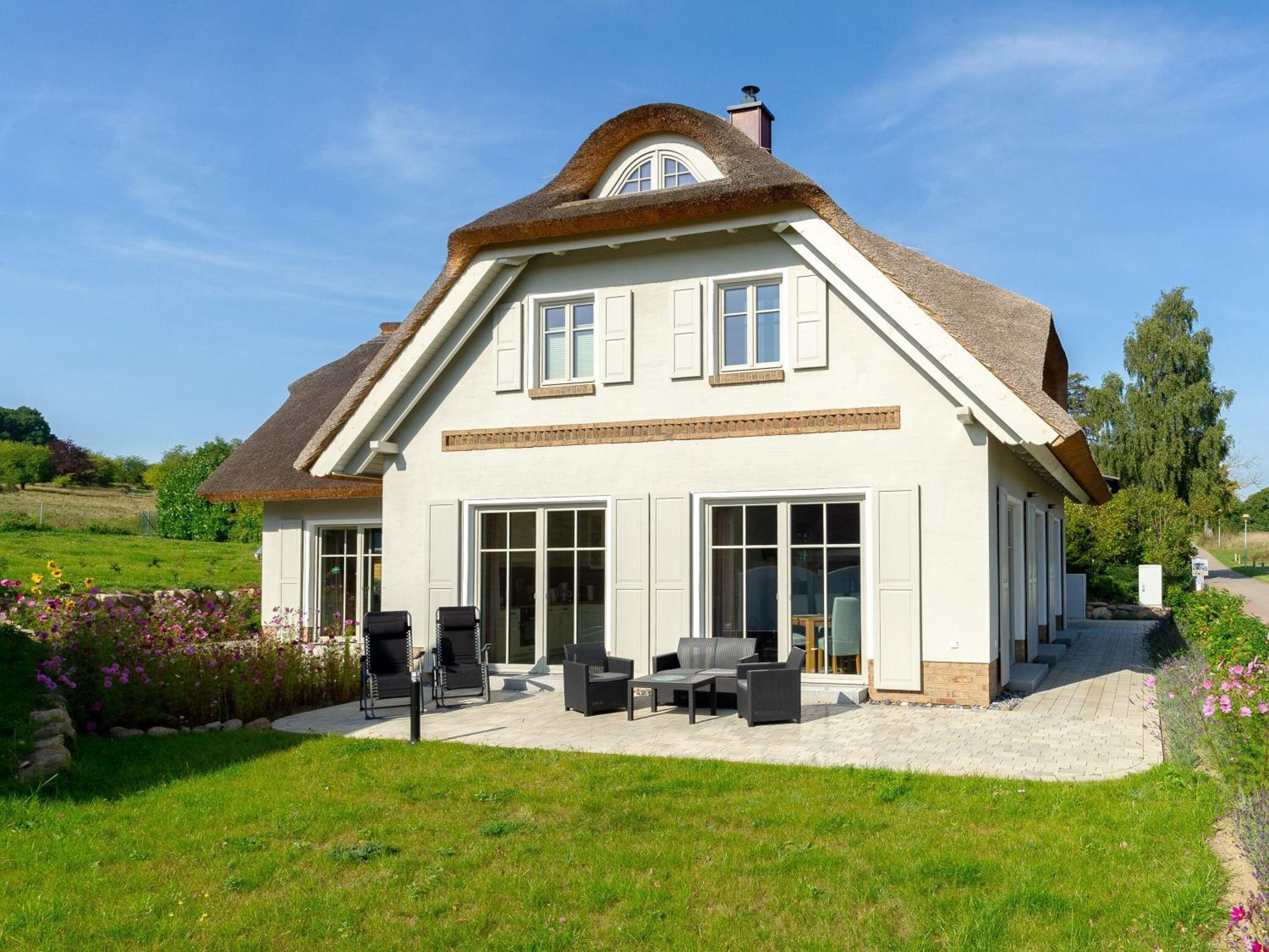 Landhaus Max in Moritzdorf - Luxus unter Reet mit Seeblick, Kamin, Sauna