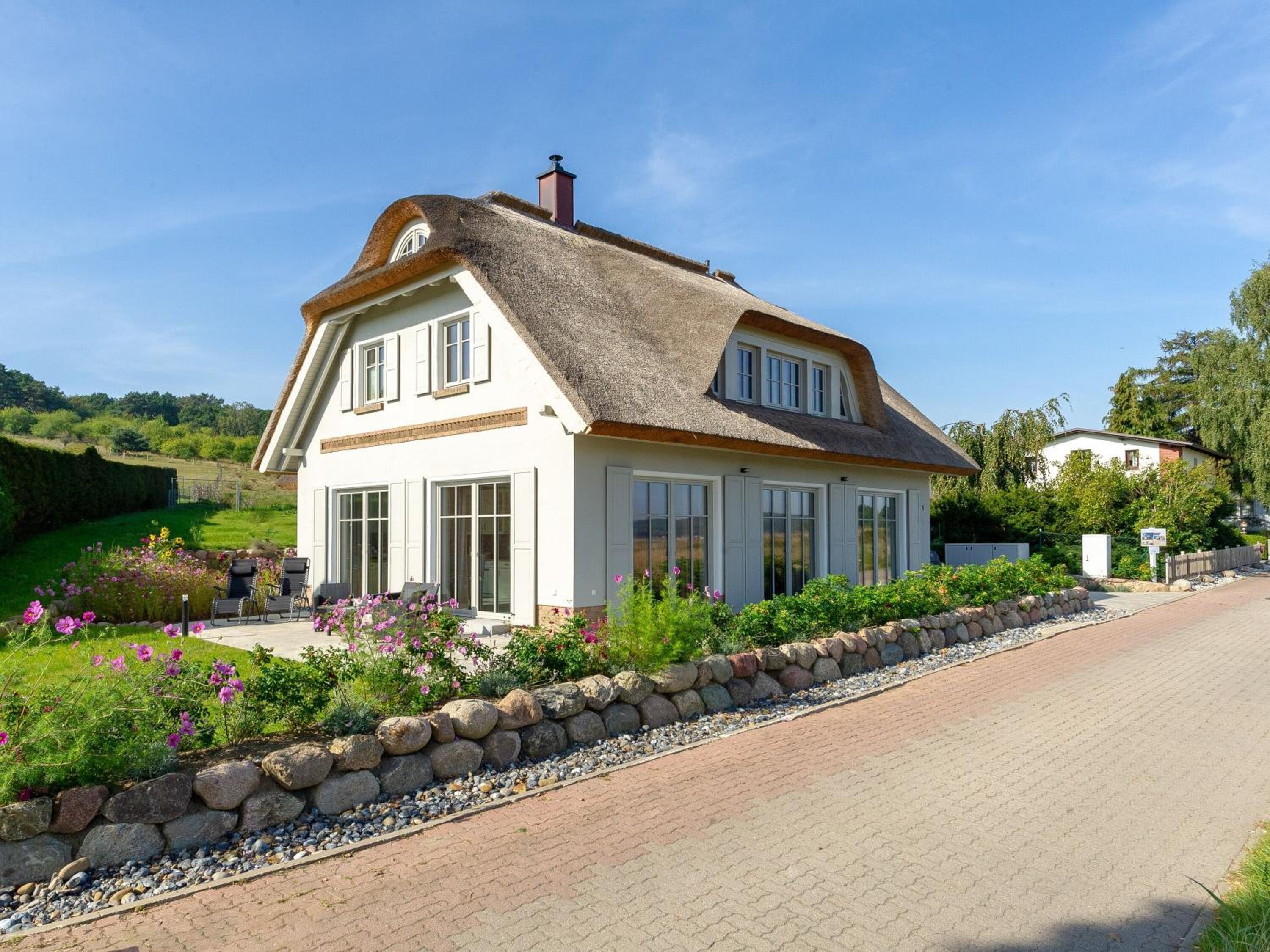 Landhaus Max in Moritzdorf - Luxus unter Reet mit Seeblick, Kamin, Sauna