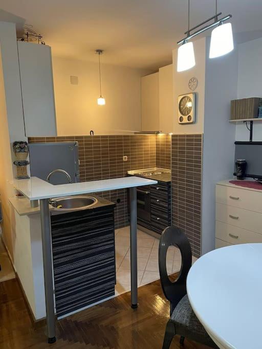 2BR apartment in the city center view 5