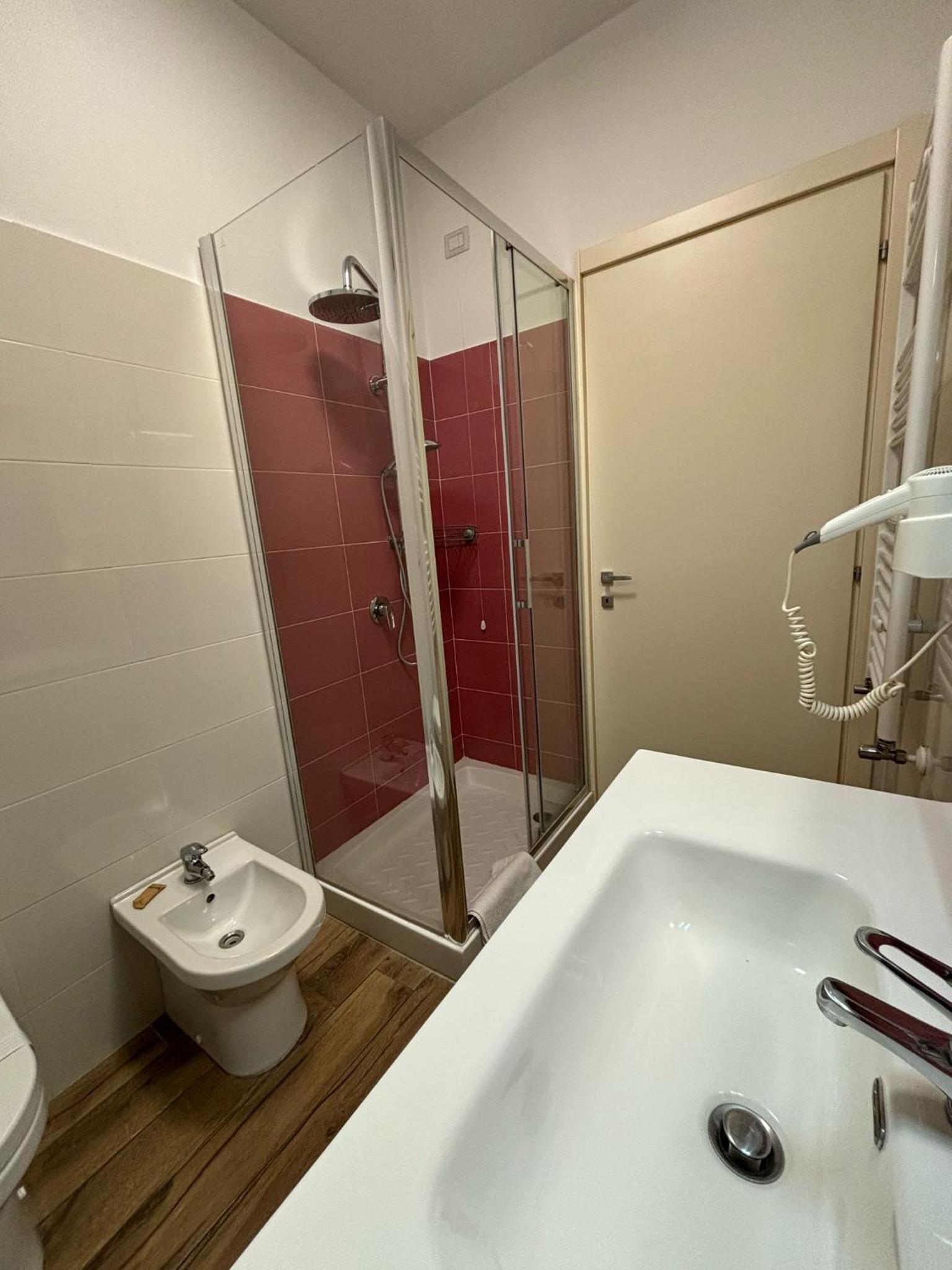 Airuno Rooms photo 2