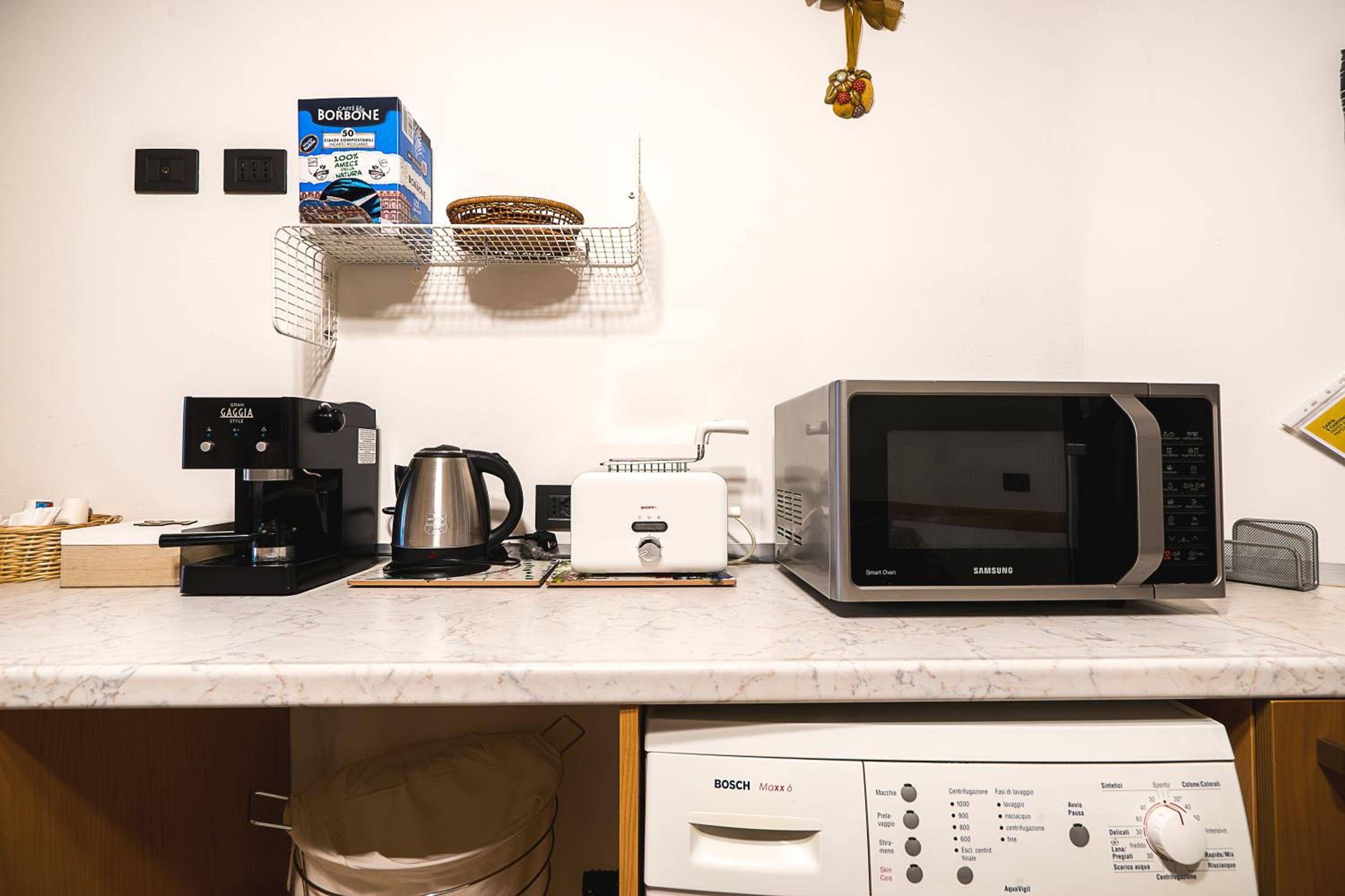 TINA HOUSE FLORENCE photo 2