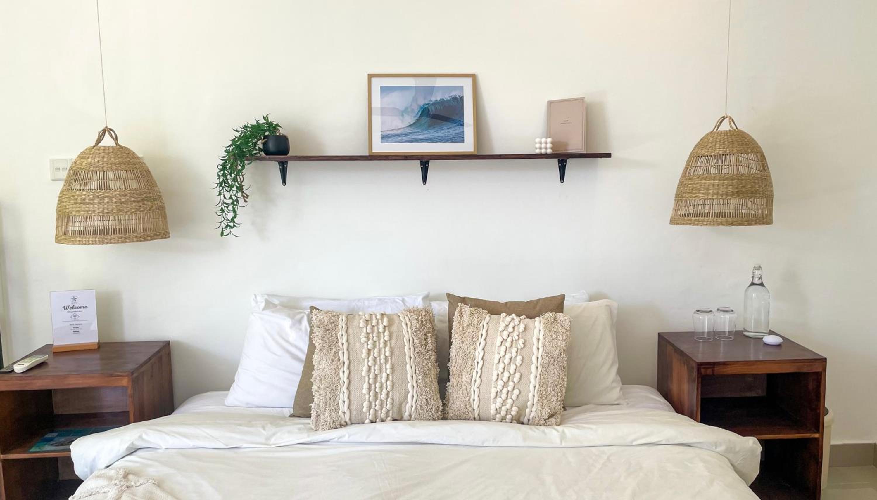 TWIN PALMS 'Surfhouse' view 2