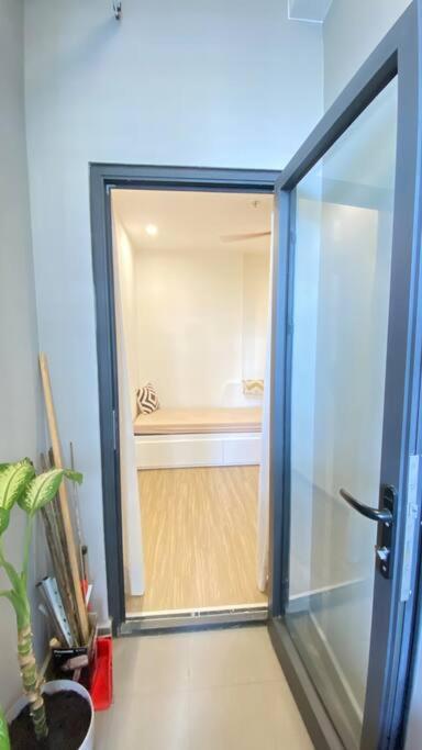 Lovely 2 BR Scandinavia appt view 2