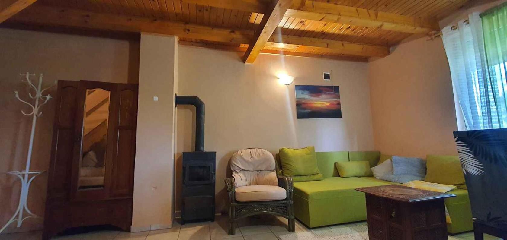 Júlia Apartman