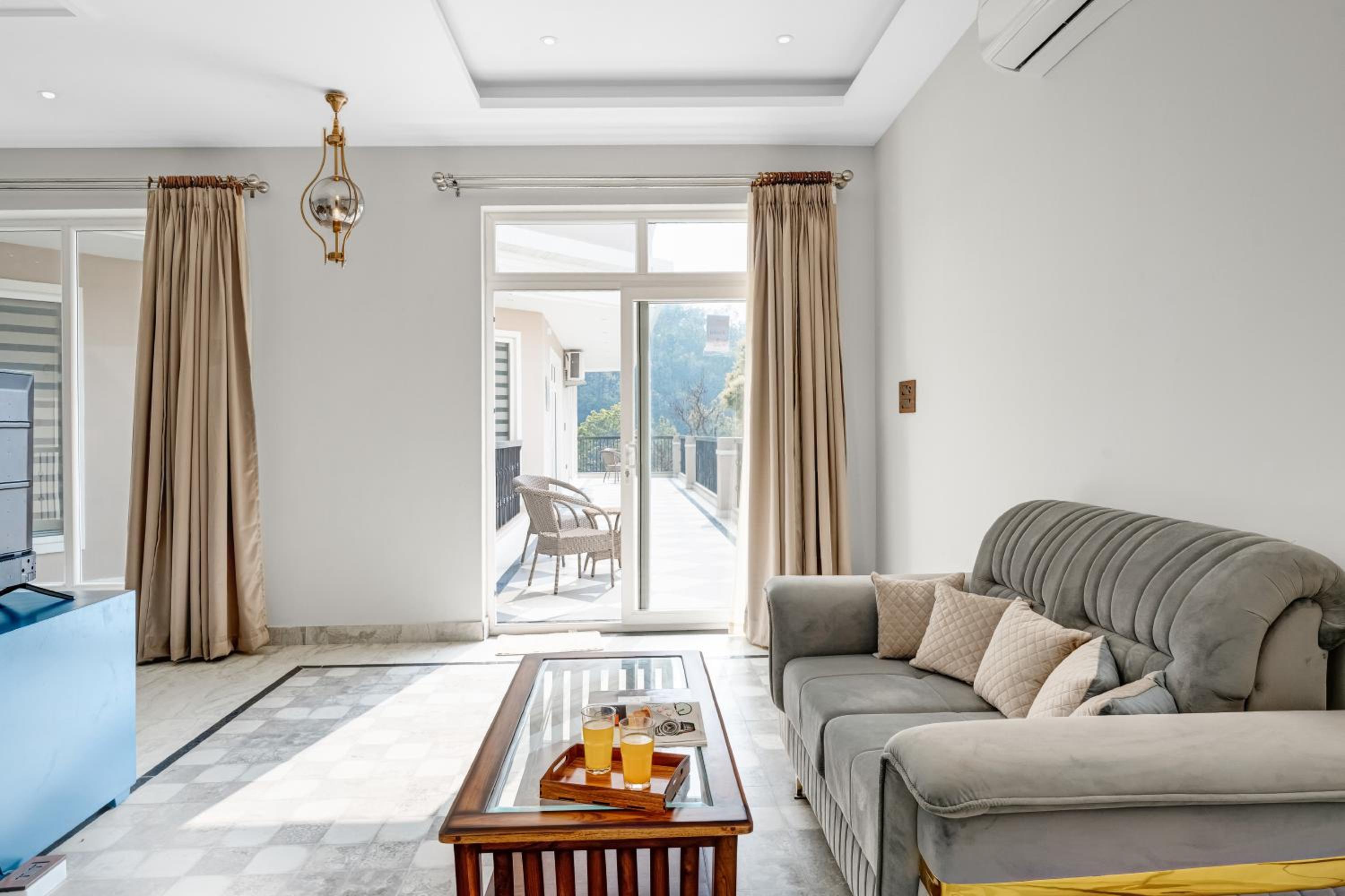 SaffronStays Sukh Saklana Haveli Royalty Rooms - Forest-view stay with pool, expansive lawns & dining near Rishikesh and Dehradun Airport