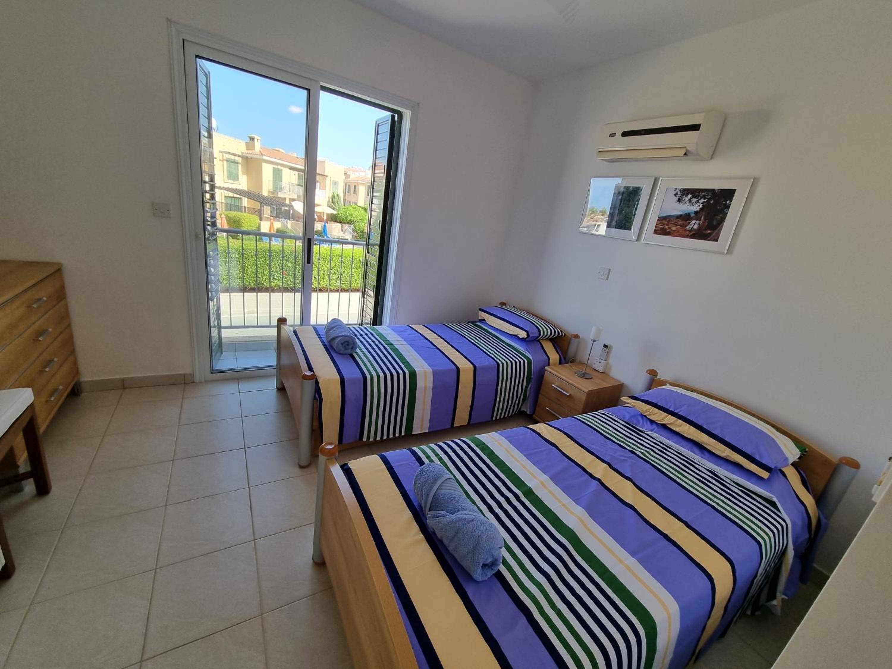 Cyprus 2 beds ensuite pool patio wifi parking