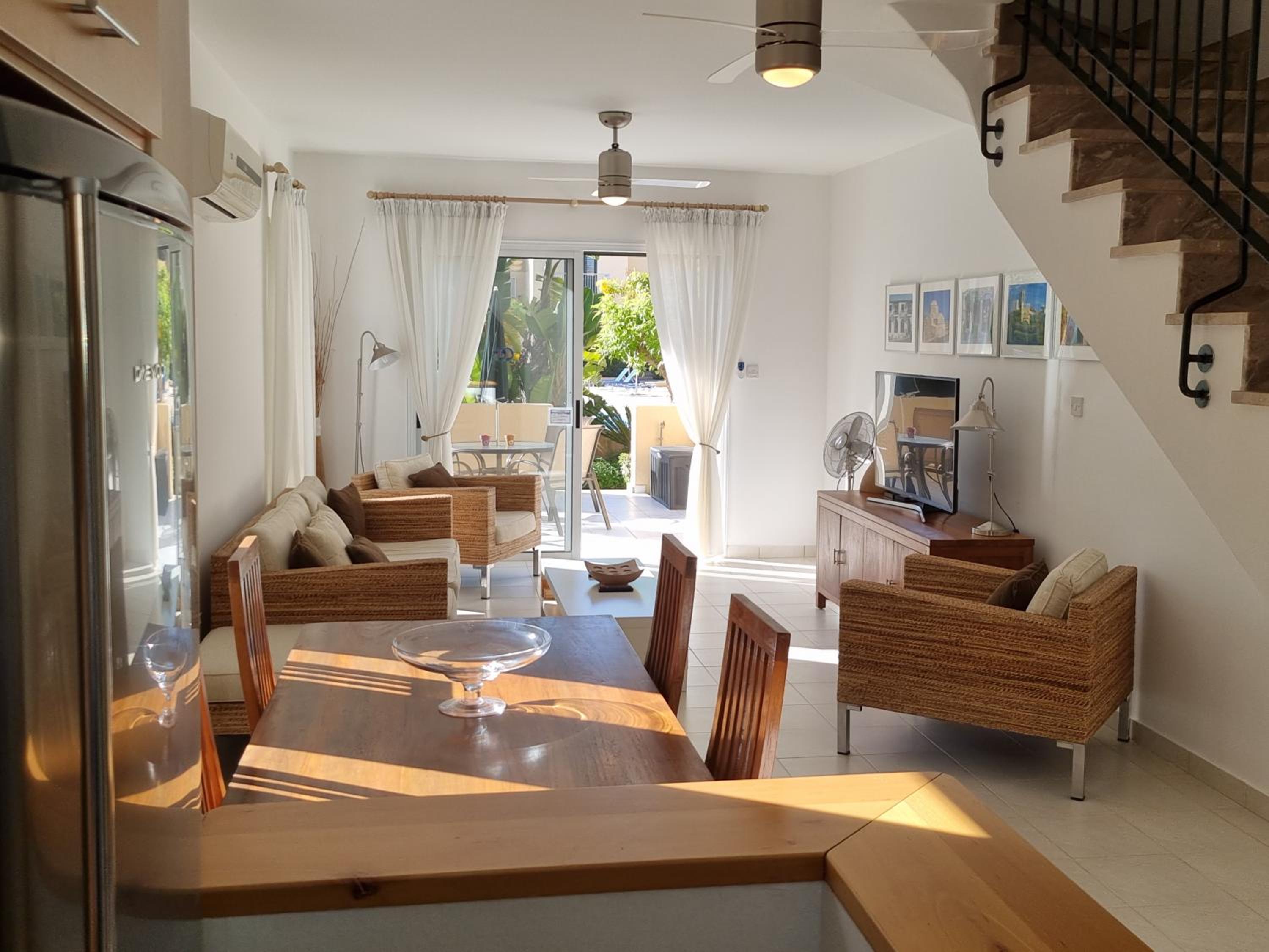 Cyprus 2 beds ensuite pool patio wifi parking