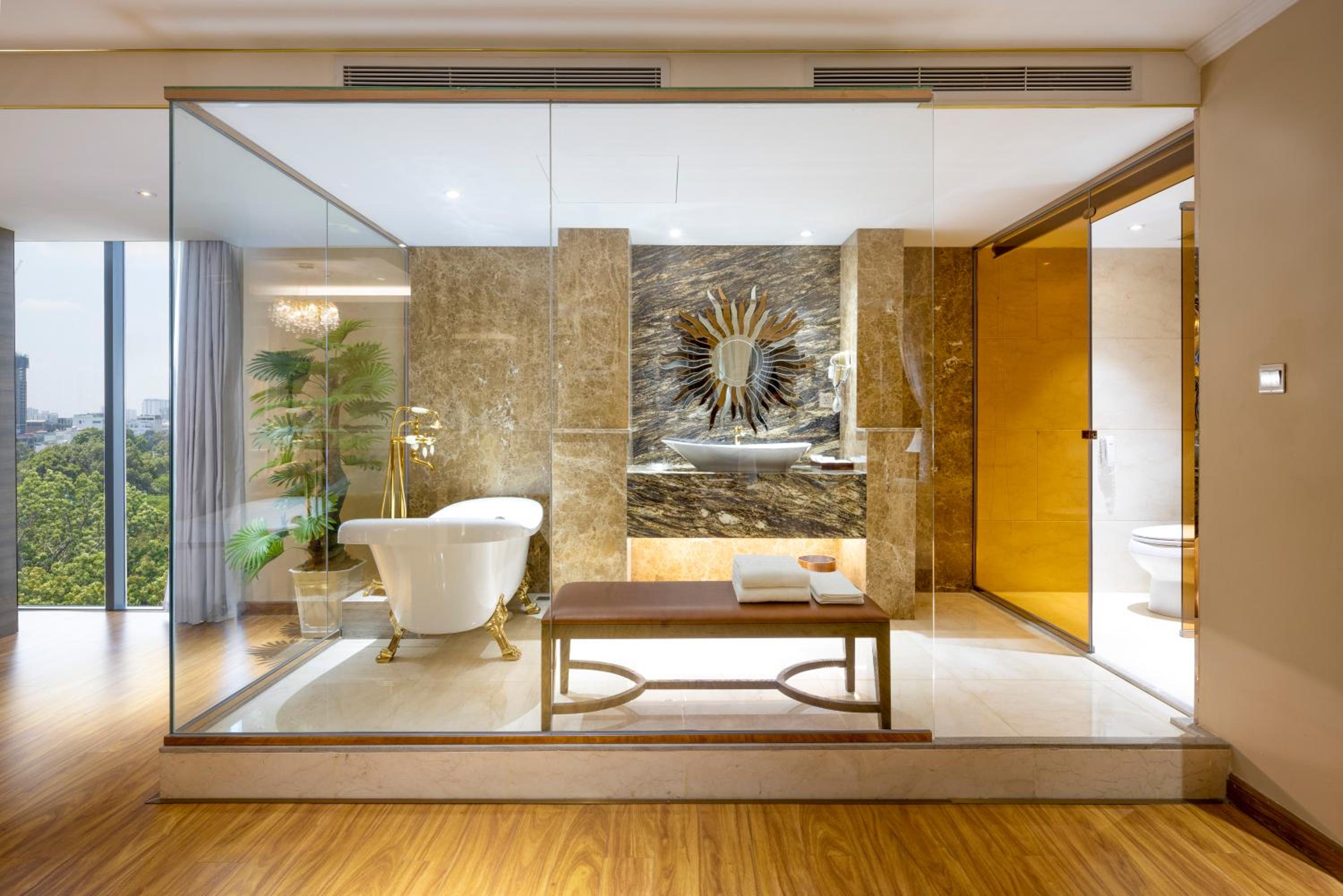 Winsuites Sai Gon Hotel 74