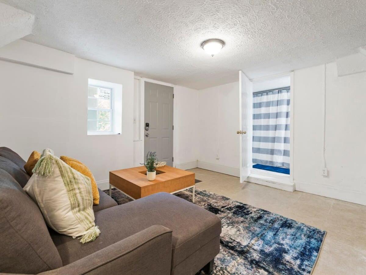 Near Georgia Aquarium 2BR: Coffee BBQ AC view 5