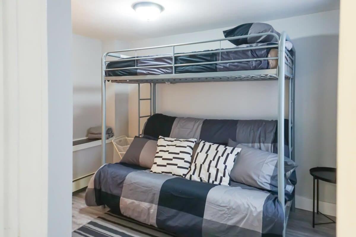 NEW Renovated Cozy 2 Br in Uptown Saint John Location Coffee view 2