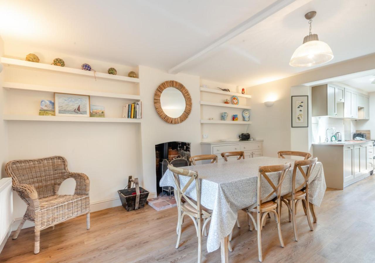3 Bed in Blakeney oc-2068