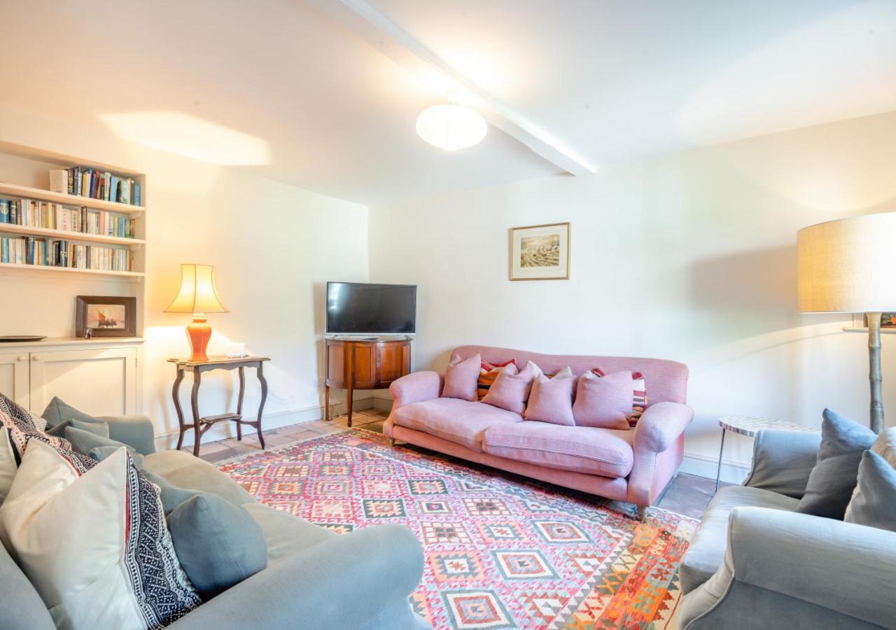 3 Bed in Blakeney oc-2068