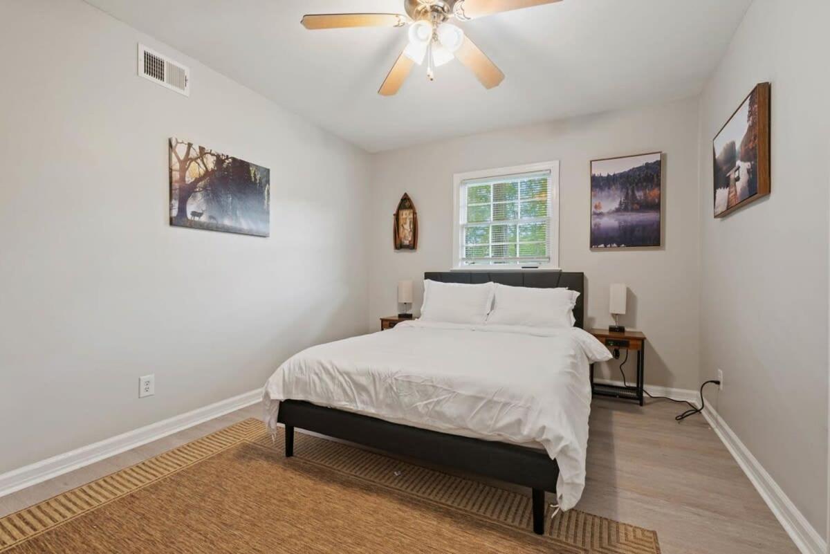 The Ranch 4-Bedrooms Large Yard & Patio view 3