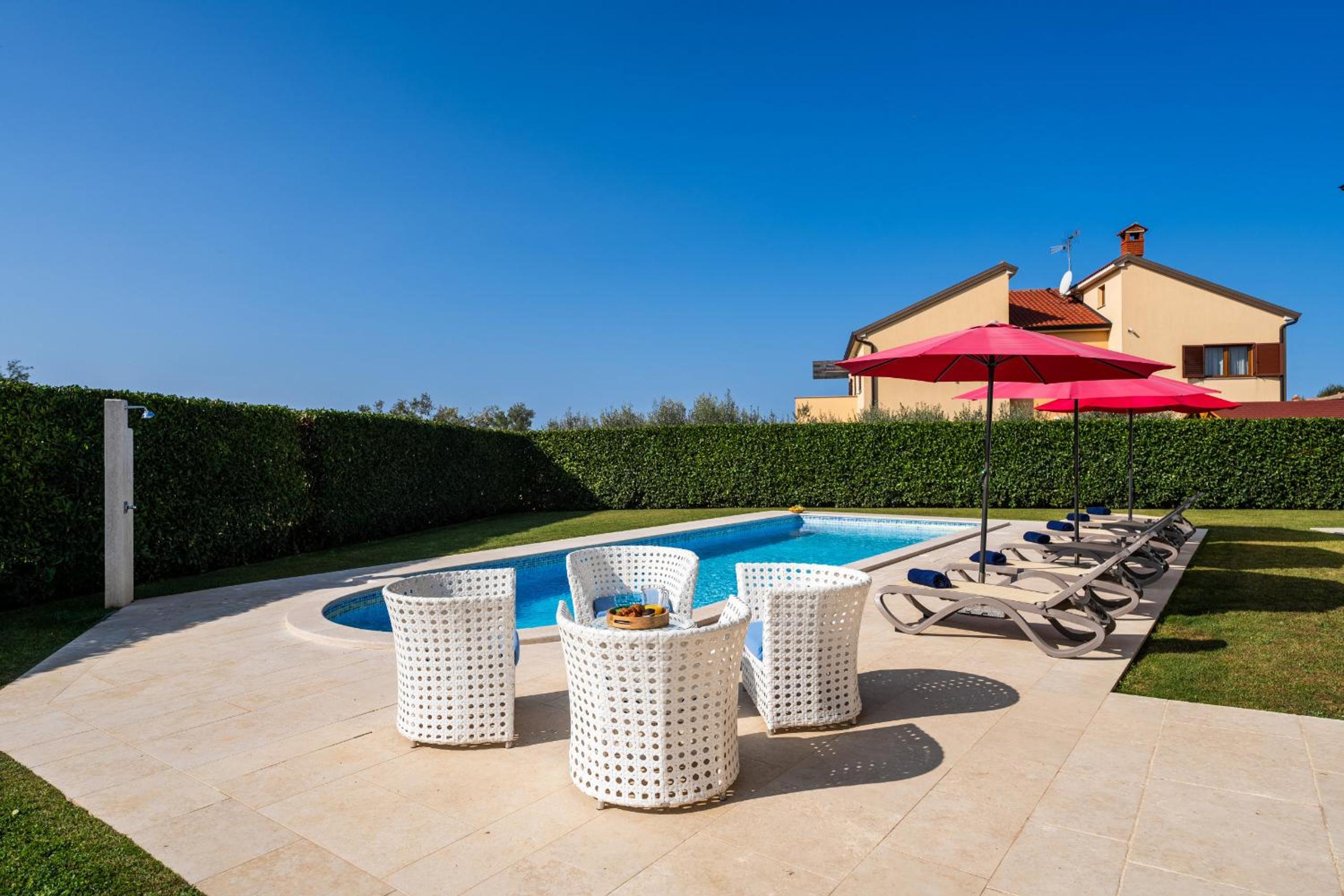 Villa Bincila for 12 people near Poreč with sea view & beautiful garden view 4