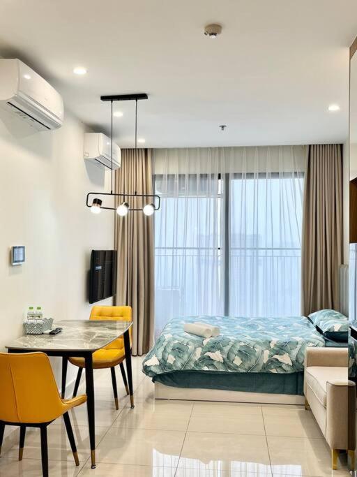 Vinhomes Smartcity- Căn hộ dich vụ - Zhomestay 2511