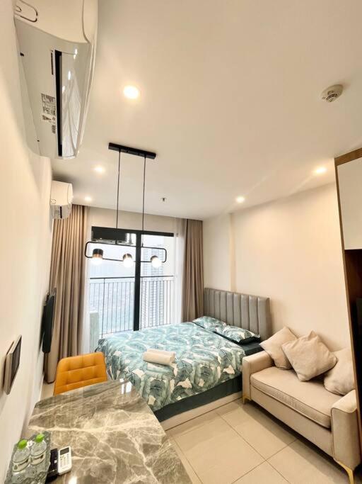 Vinhomes Smartcity- Căn hộ dich vụ - Zhomestay 2511