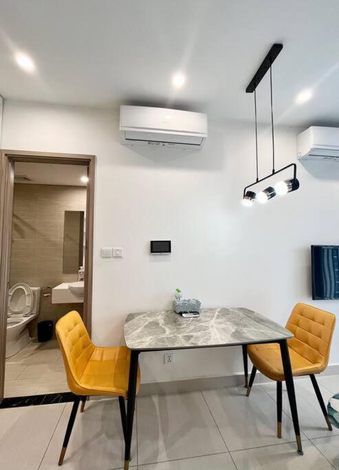 Vinhomes Smartcity- Căn hộ dich vụ - Zhomestay 2511