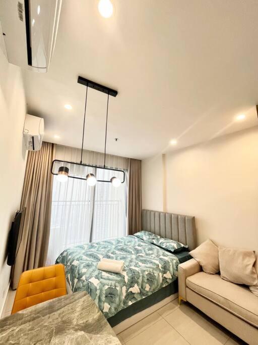 Vinhomes Smartcity- Căn hộ dich vụ - Zhomestay 2511