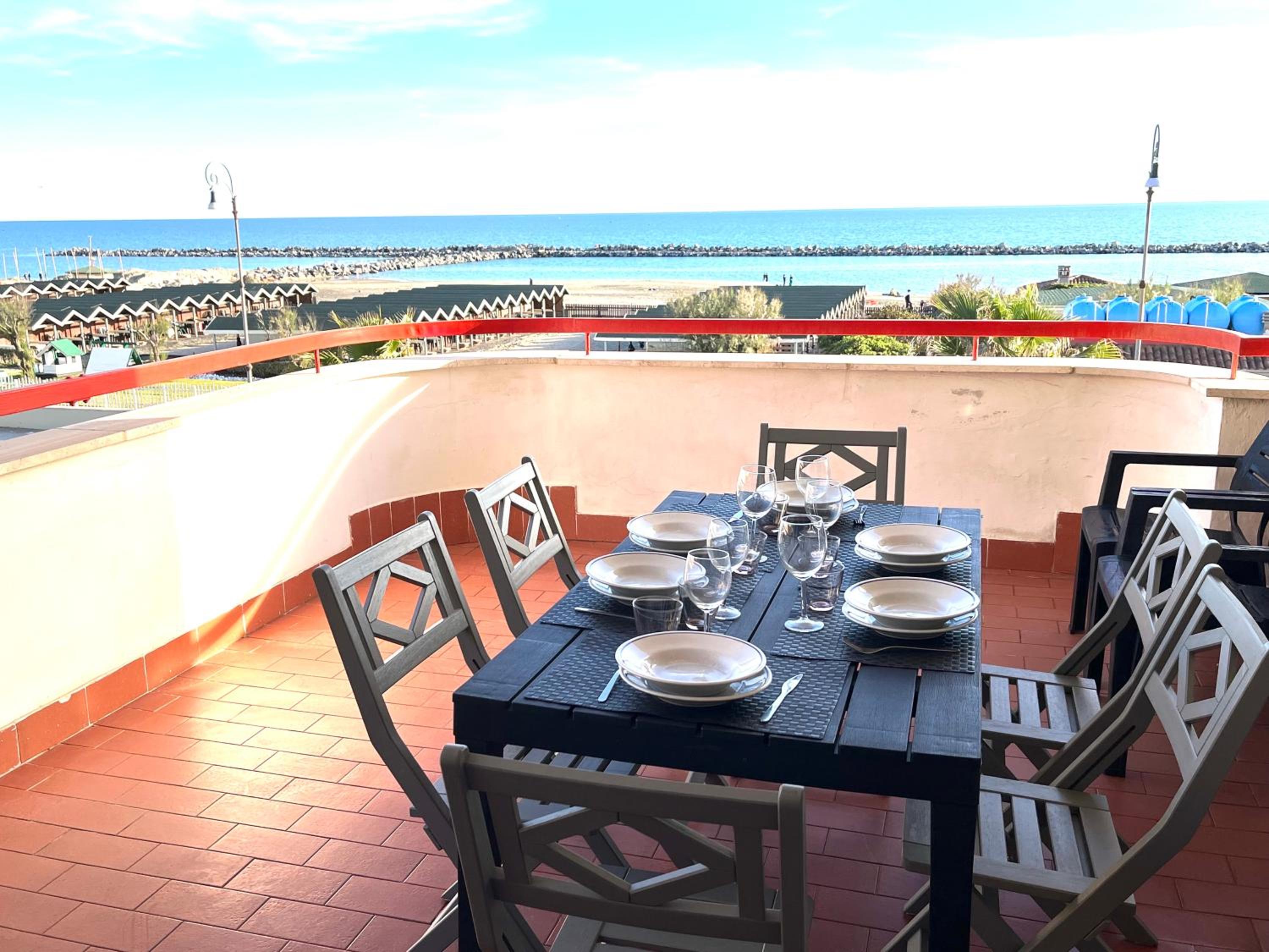 appartamento fronte mare photo 1