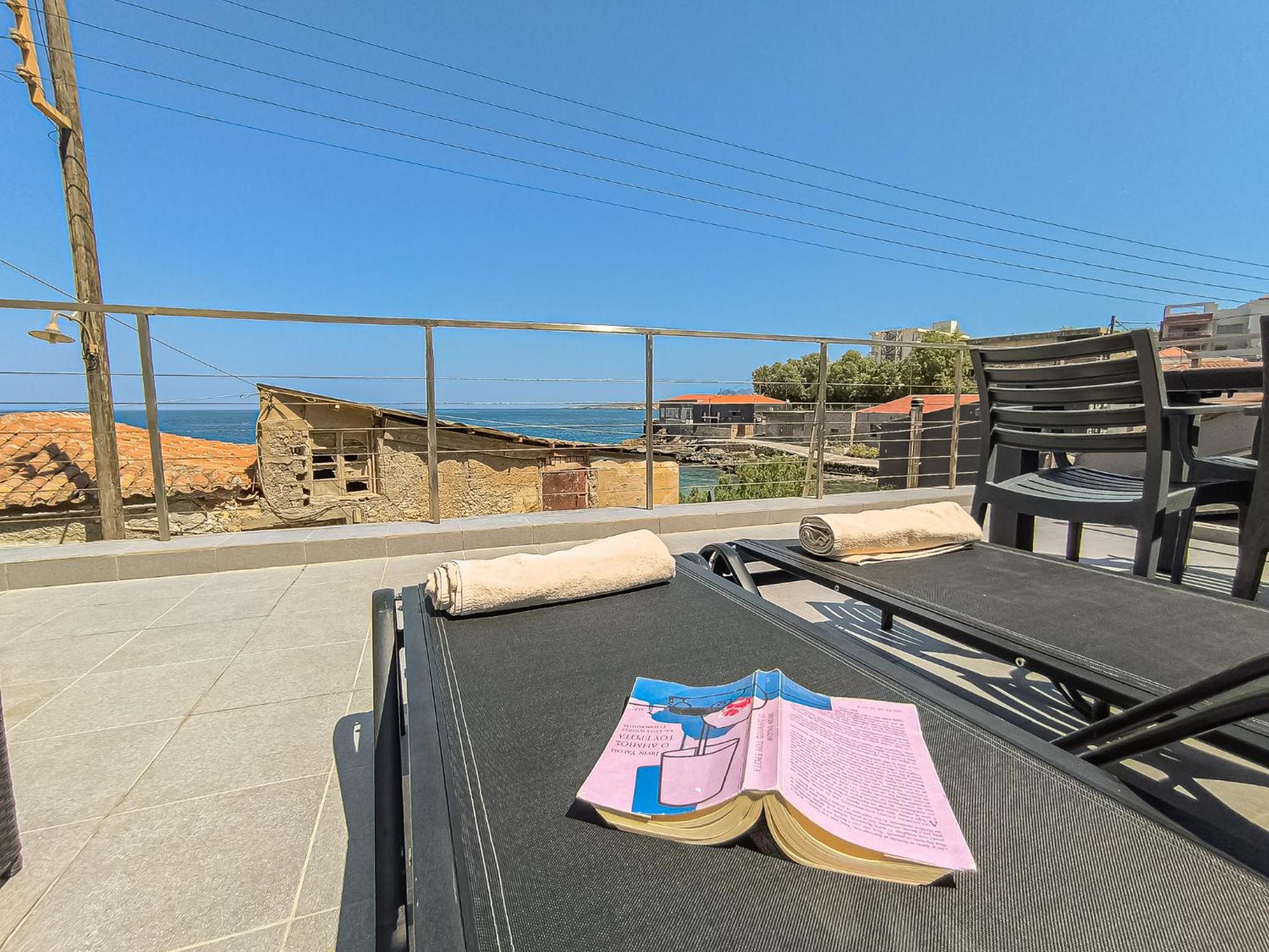 Charming Old Tannery House with Spacious Veranda and Stunning Sea View!