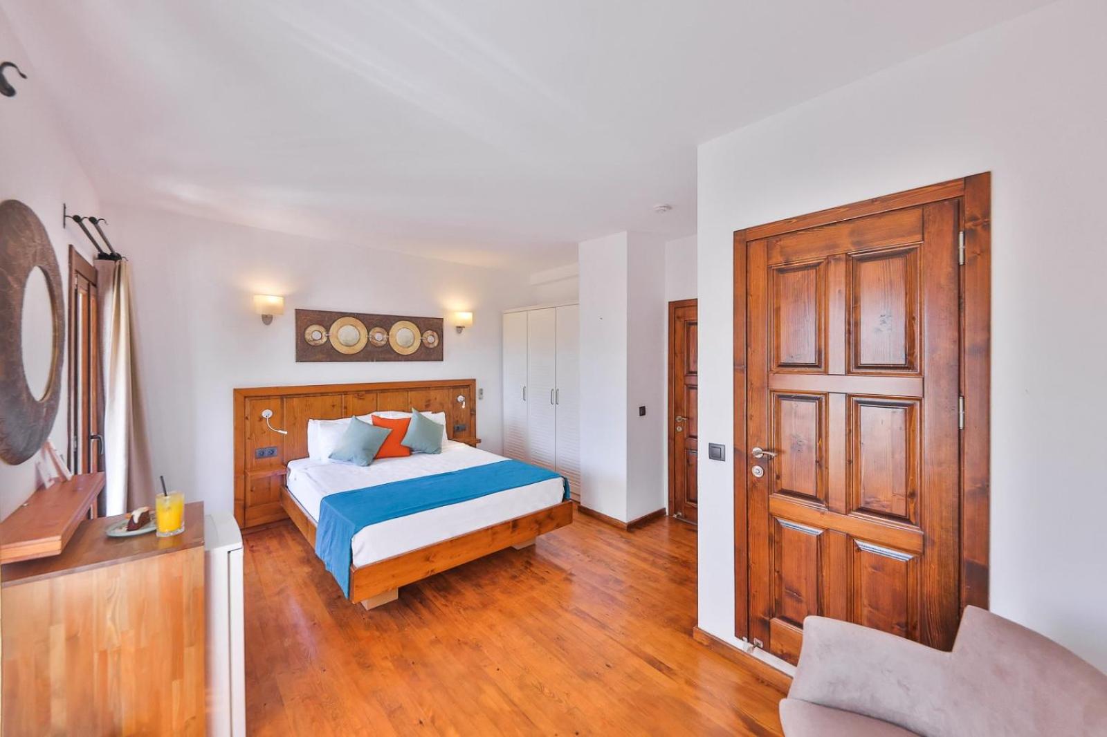 Old Town Otel Kalkan - Image 60