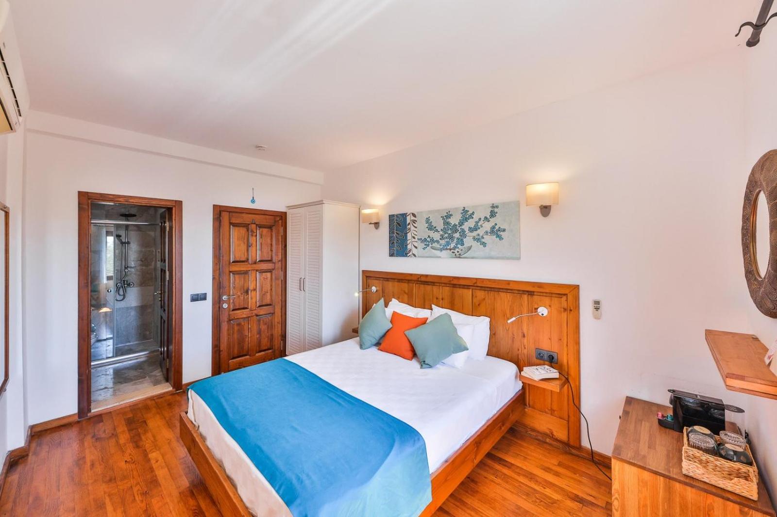 Old Town Otel Kalkan - Image 25