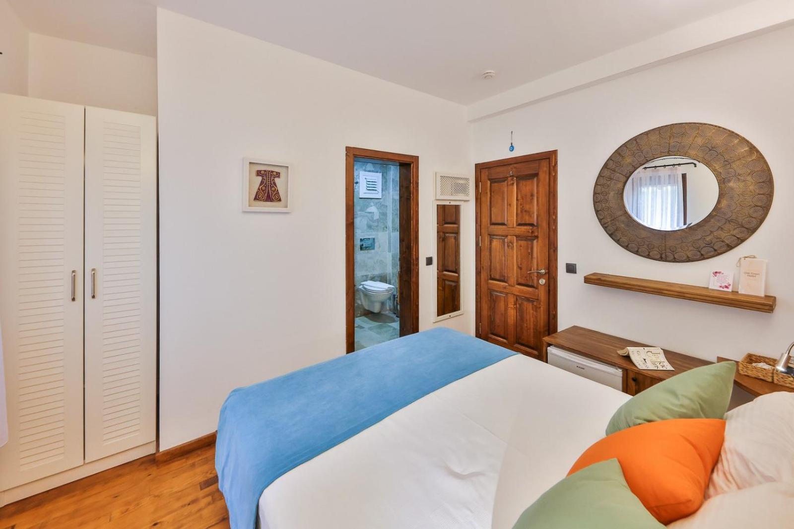 Old Town Otel Kalkan - Image 40