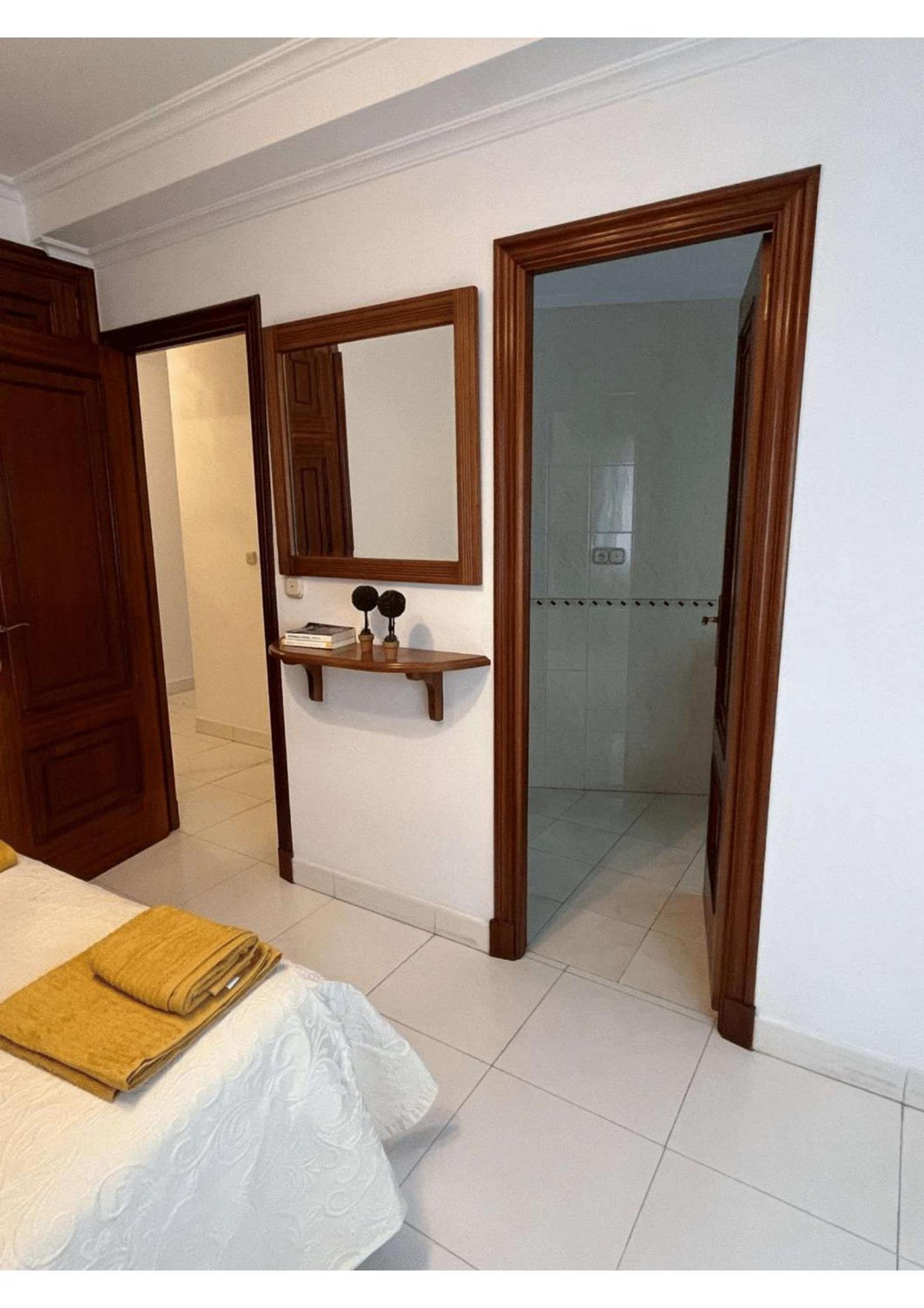 Apartamentos Deza- Playa Silgar