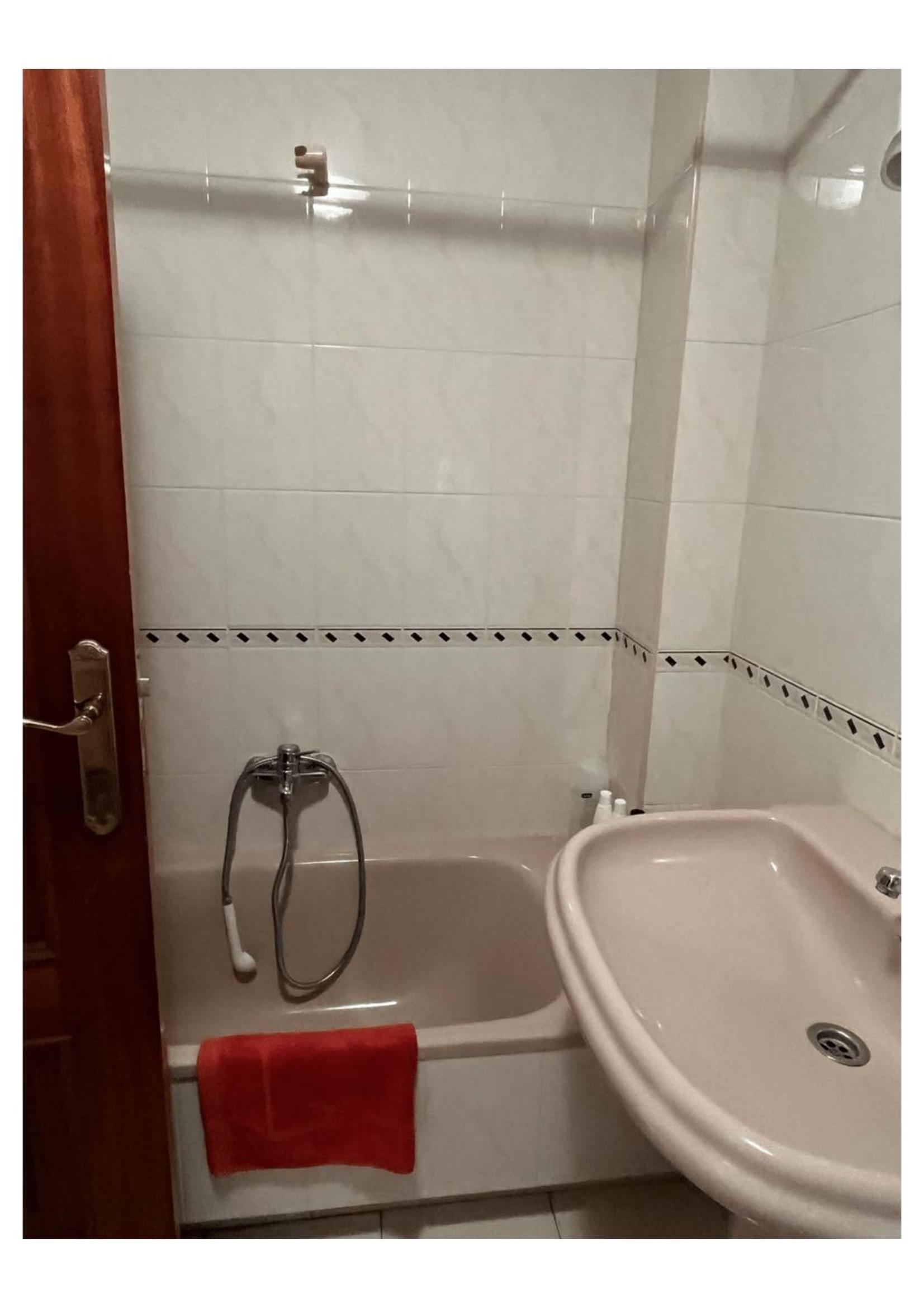 Apartamentos Deza- Playa Silgar