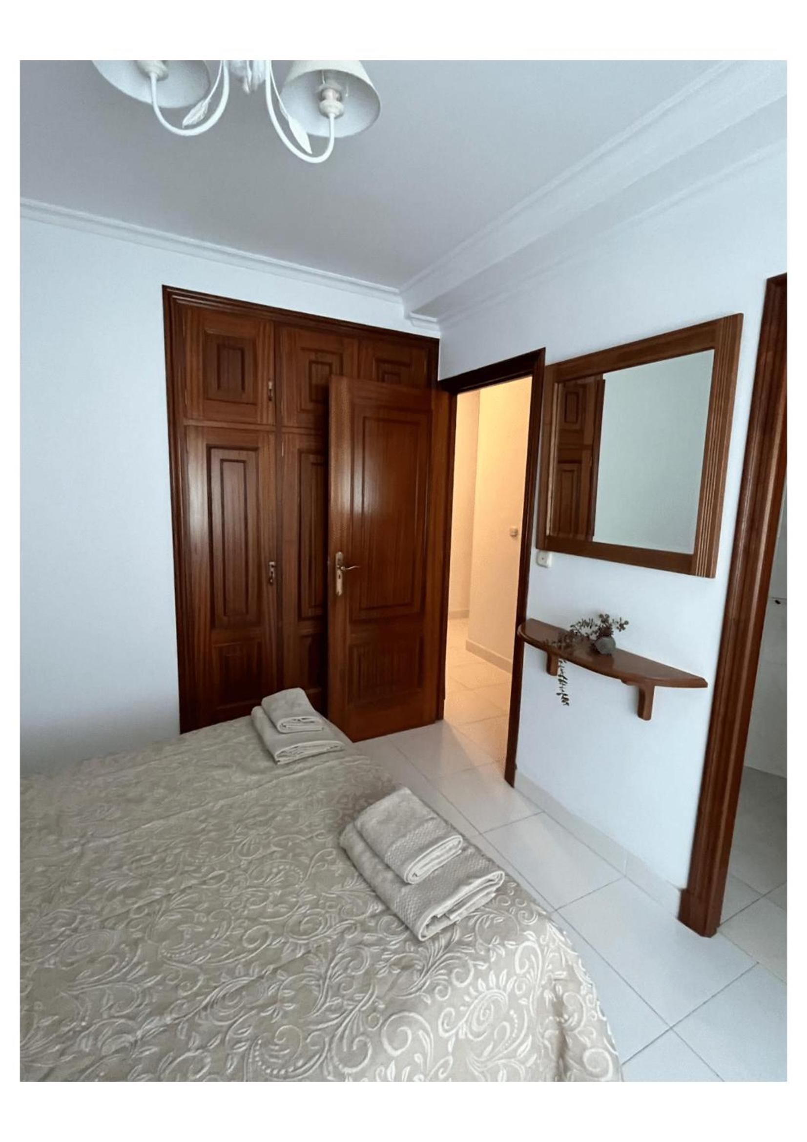 Apartamentos Deza- Playa Silgar