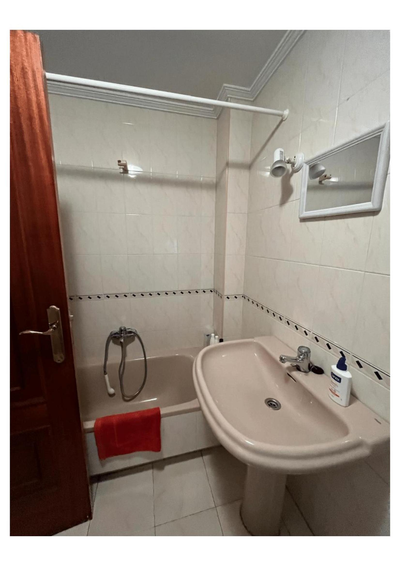 Apartamentos Deza- Playa Silgar