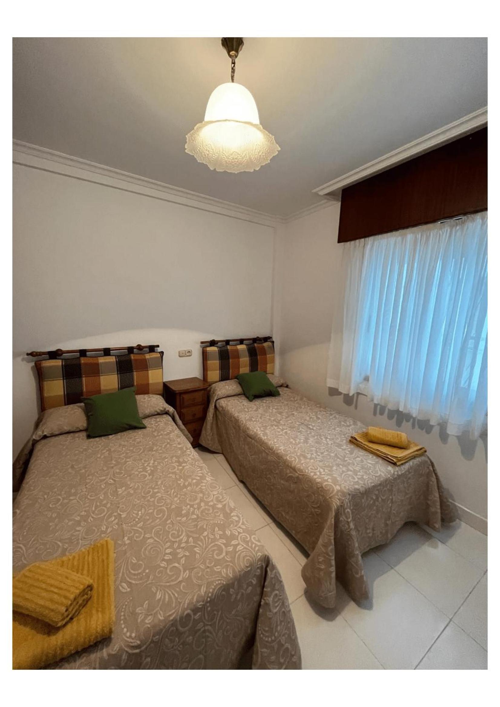 Apartamentos Deza- Playa Silgar
