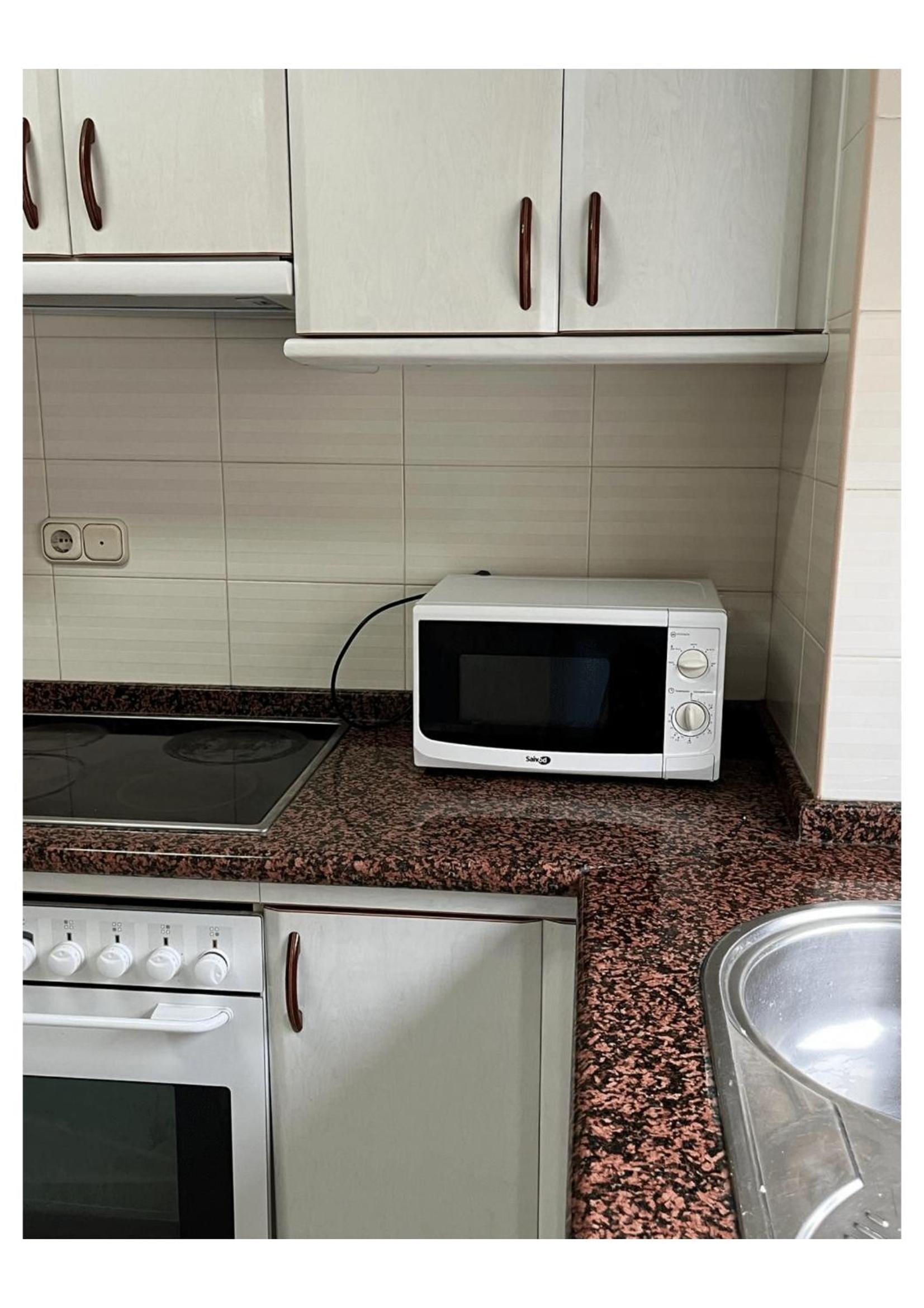 Apartamentos Deza- Playa Silgar