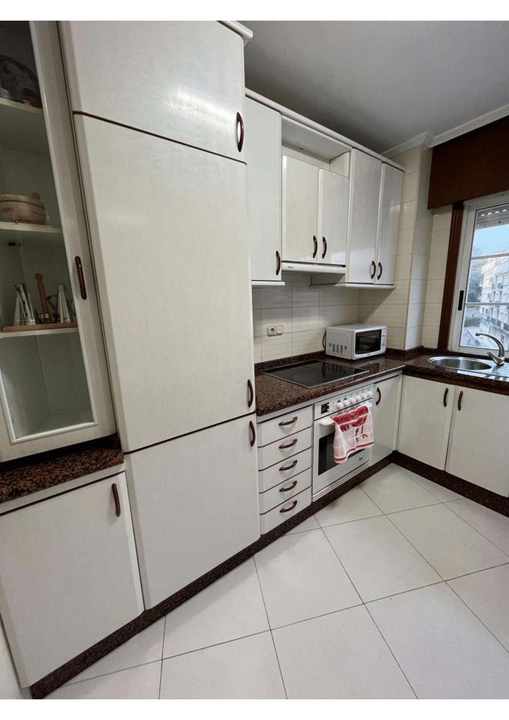 Apartamentos Deza- Playa Silgar