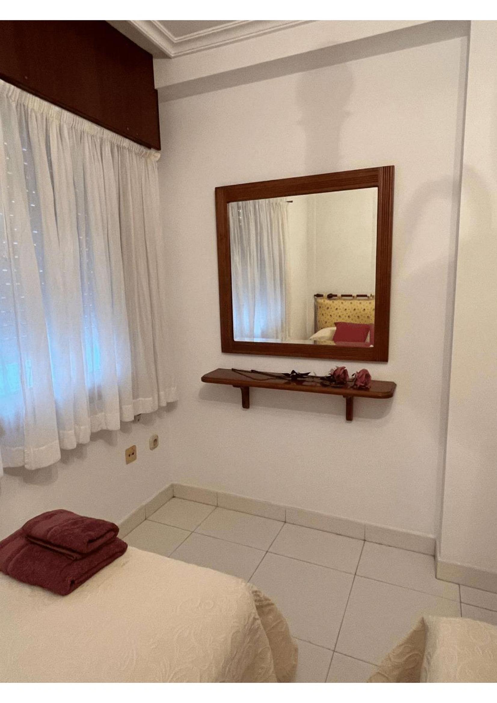 Apartamentos Deza- Playa Silgar