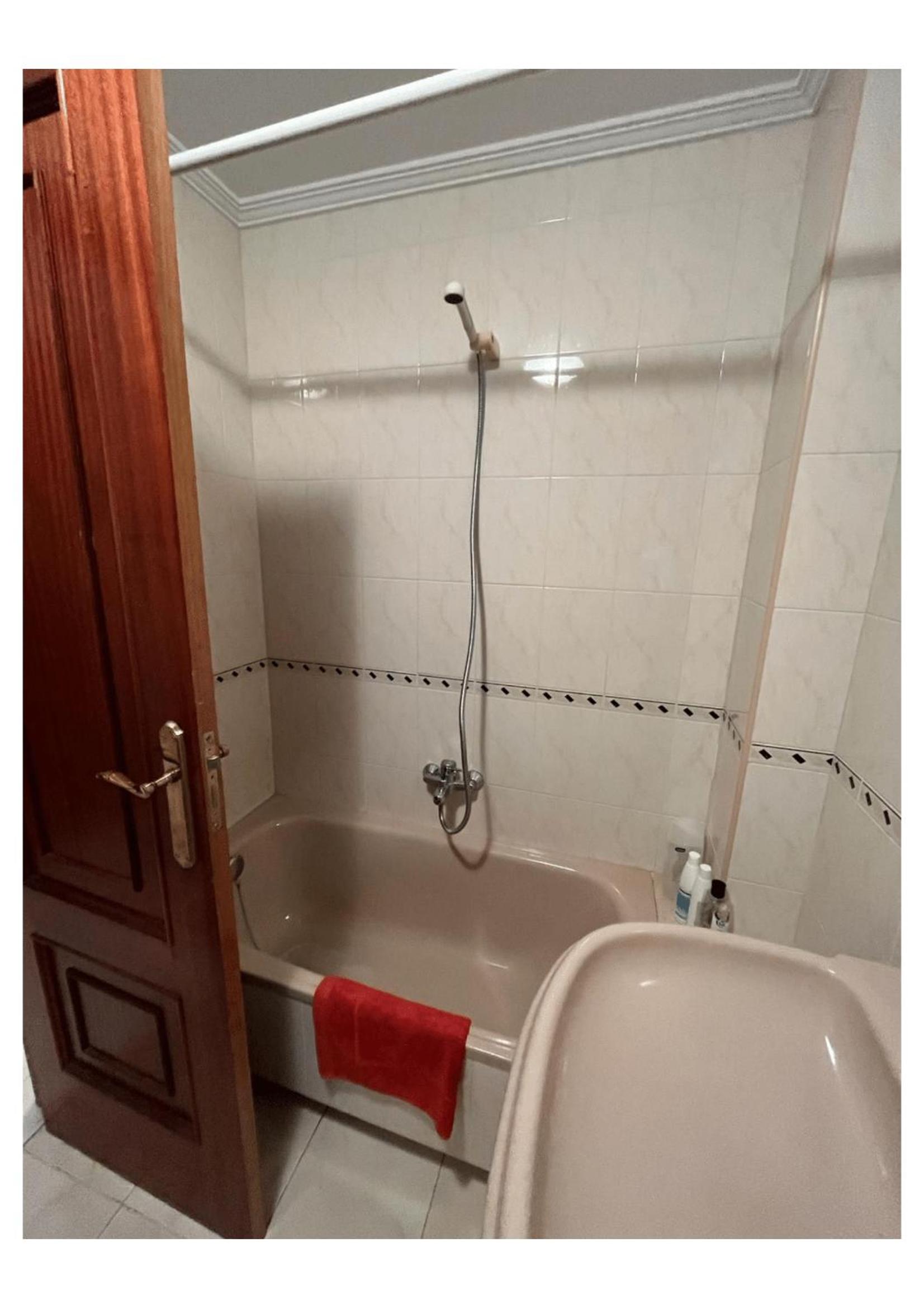 Apartamentos Deza- Playa Silgar