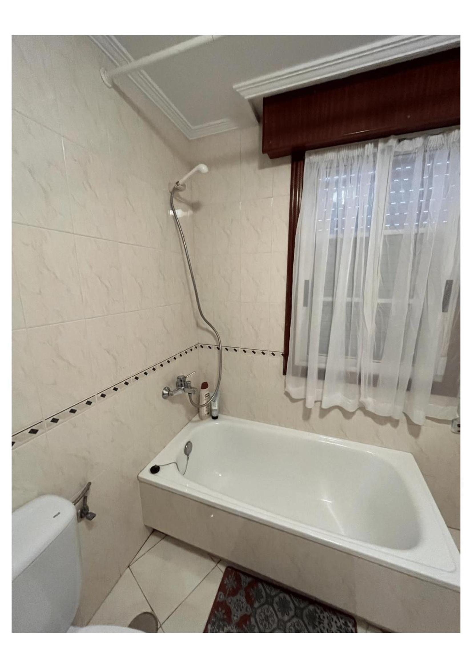 Apartamentos Deza- Playa Silgar